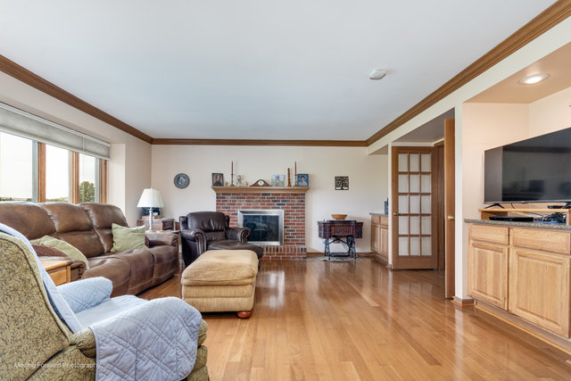 Algonquin, Illinois, 60102, United States, 4 Bedrooms Bedrooms, ,Residential,For Sale,1978319