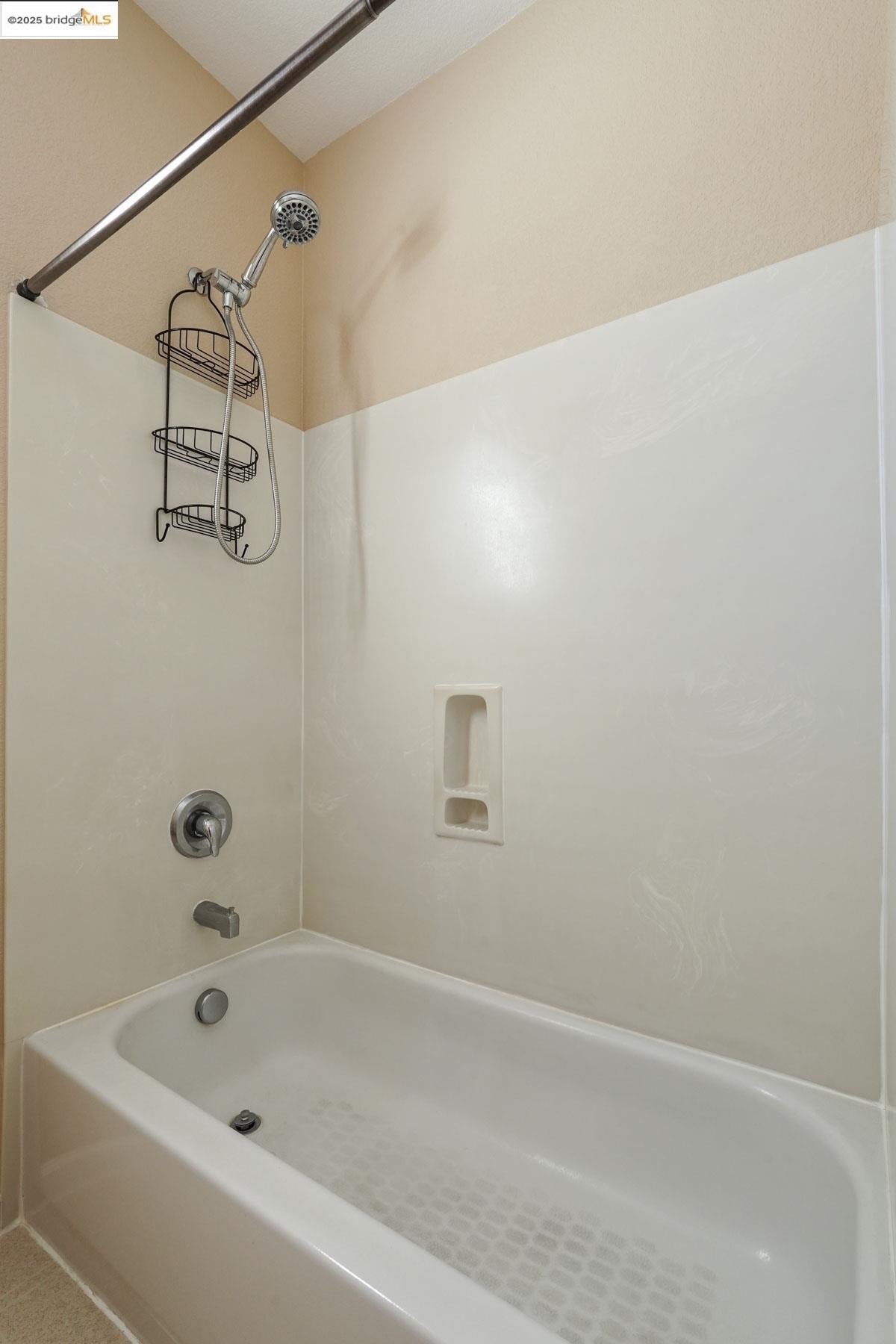 Galt, California, 95632, United States, 5 Bedrooms Bedrooms, ,3 BathroomsBathrooms,Residential,For Sale,1895195