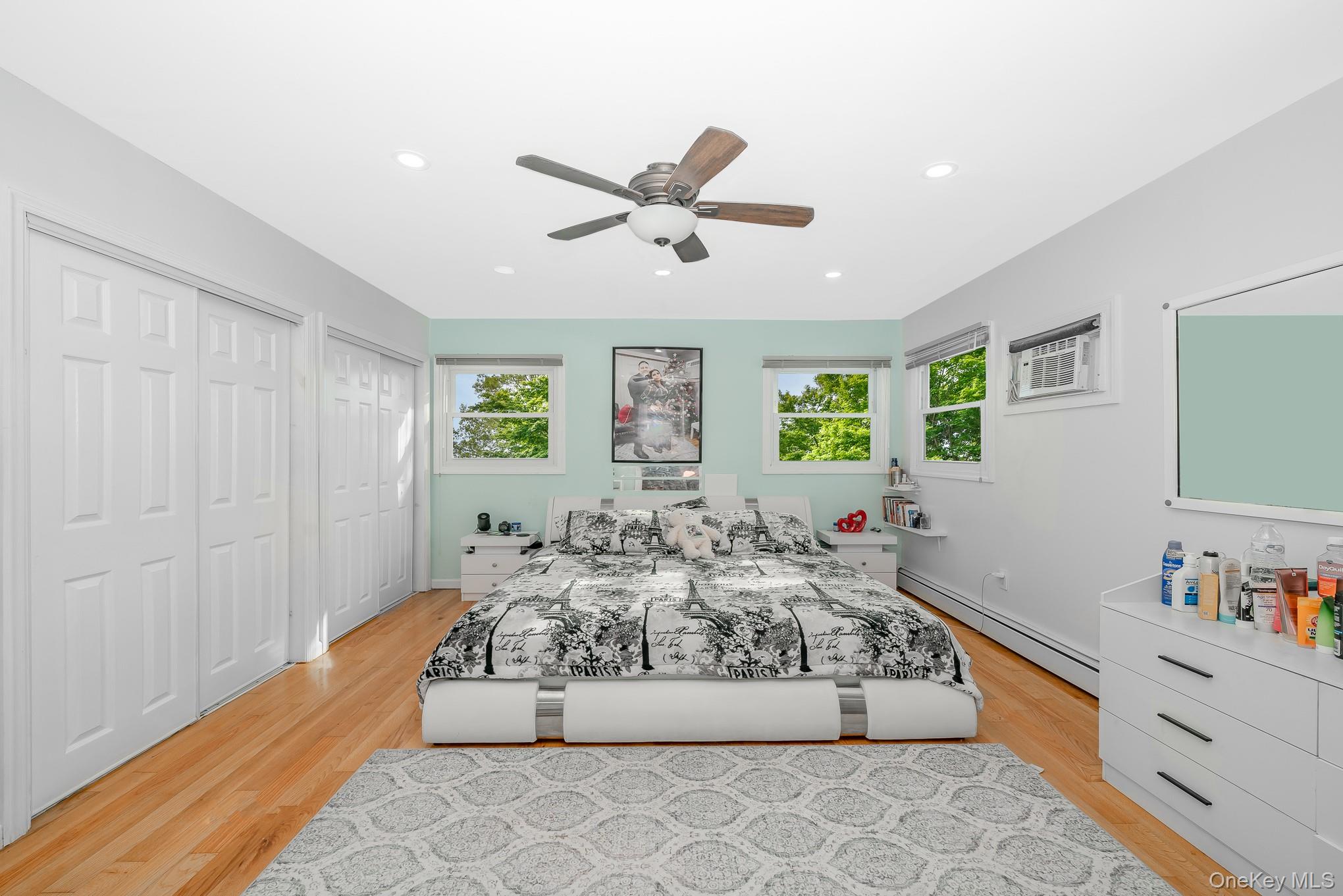 Freeport, New York, 11520, United States, 5 Bedrooms Bedrooms, ,3 BathroomsBathrooms,Residential,For Sale,1977897