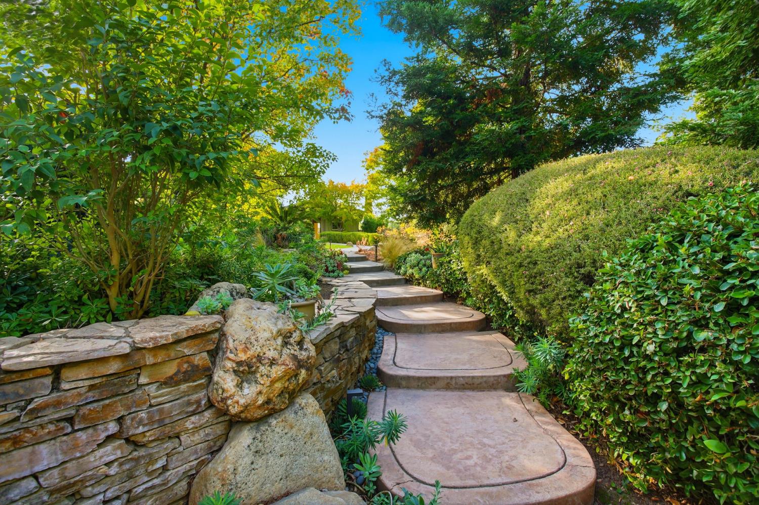 Roseville, California, 95747, United States, 4 Bedrooms Bedrooms, ,4 BathroomsBathrooms,Residential,For Sale,1988108