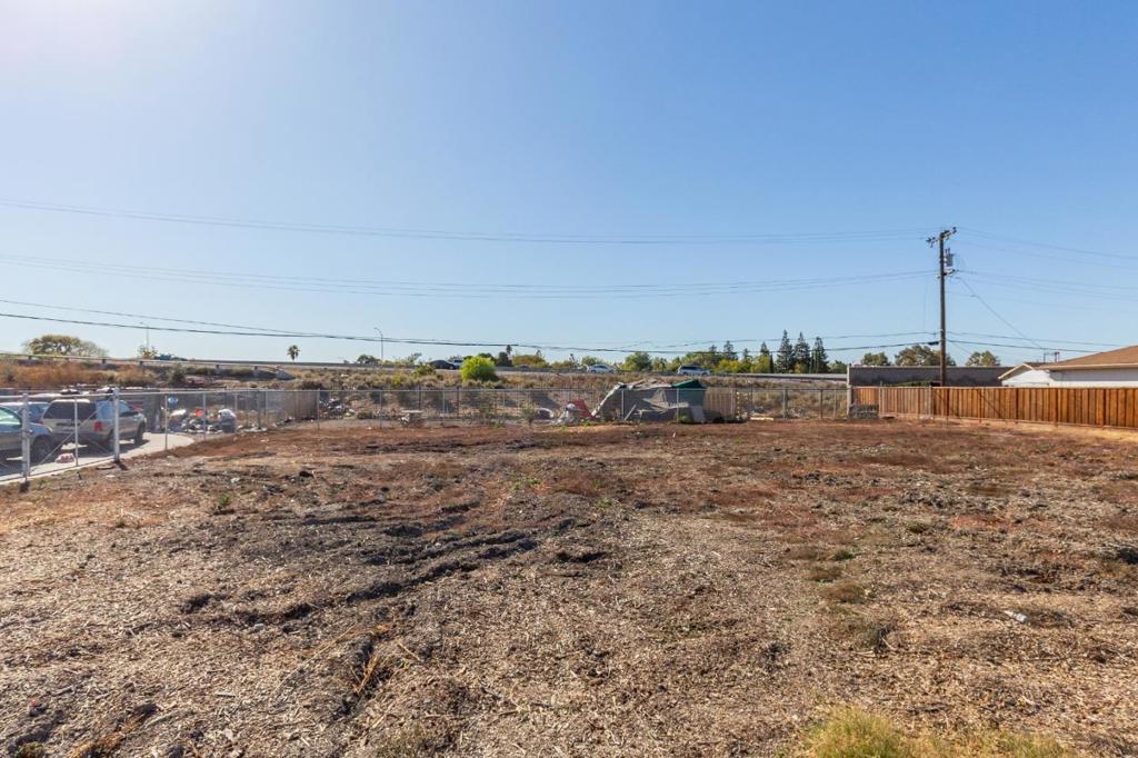 San Jose, California, 95116, United States, ,Residential,For Sale,1928725