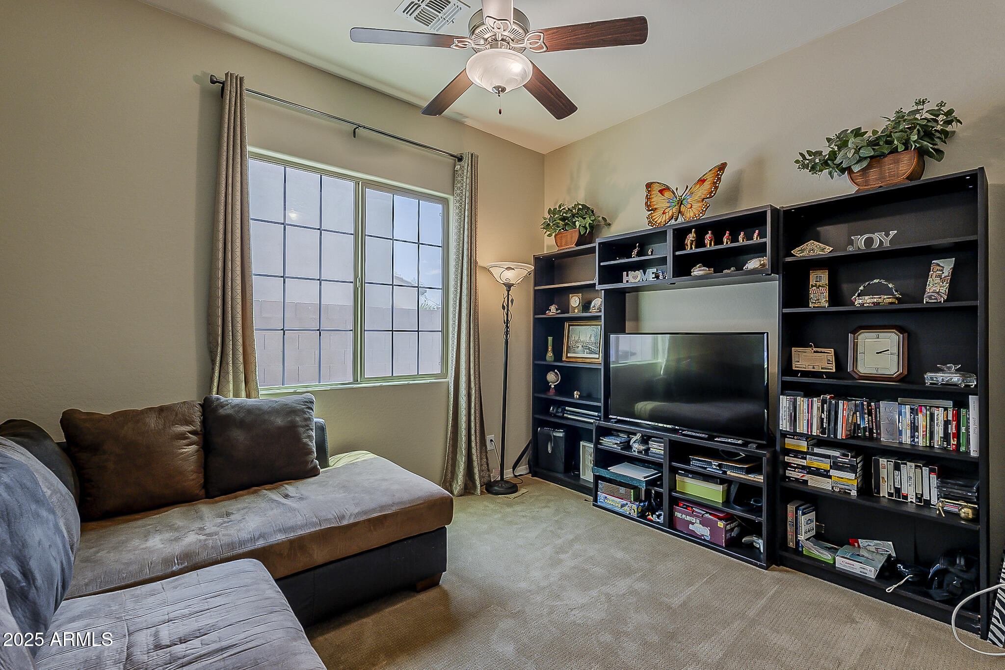 Chandler, Arizona, 85249, United States, 3 Bedrooms Bedrooms, ,Residential,For Sale,1939871