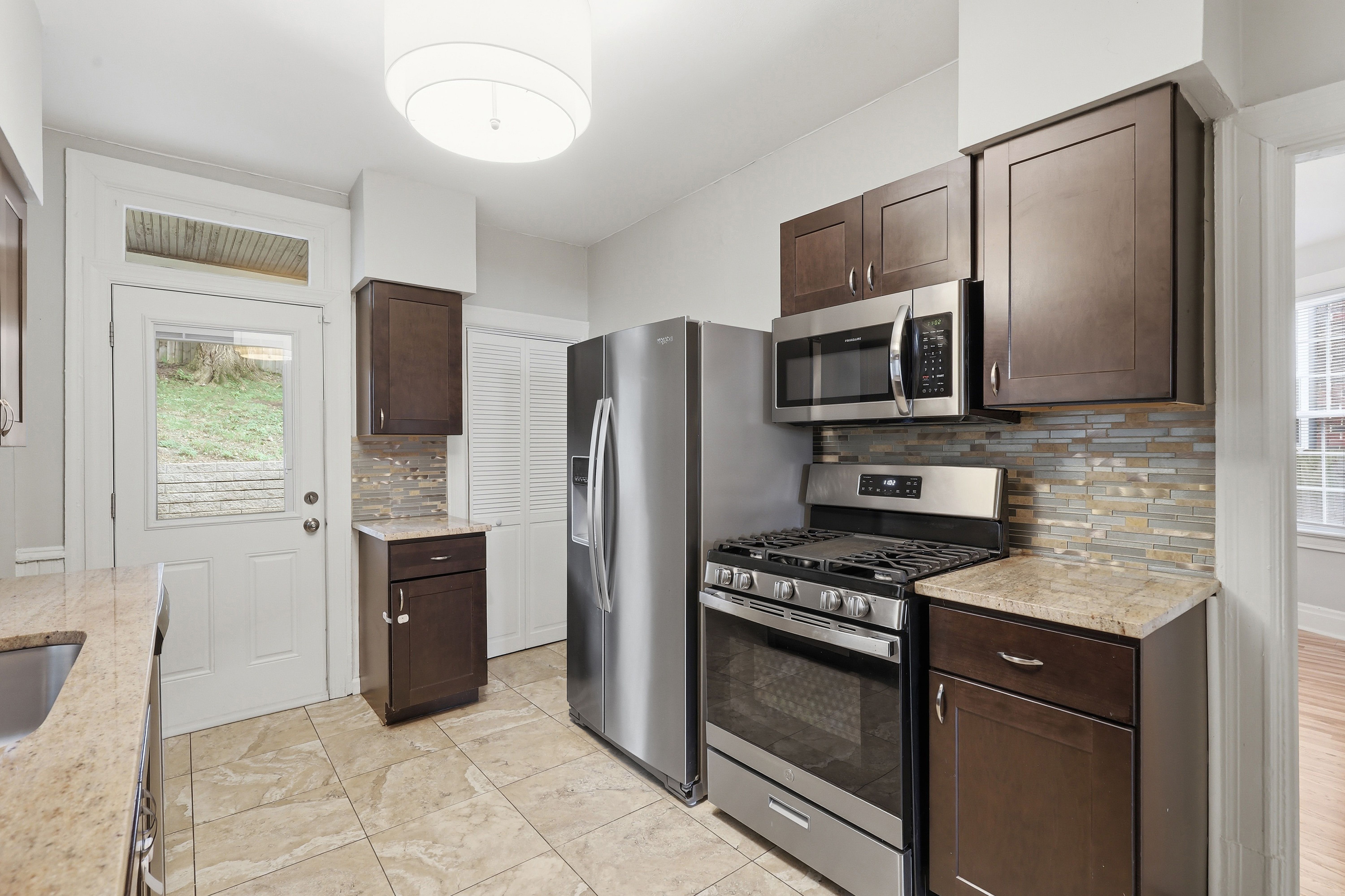  1637 Methyl Street, Pittsburgh, PA 15216 - 物件實景