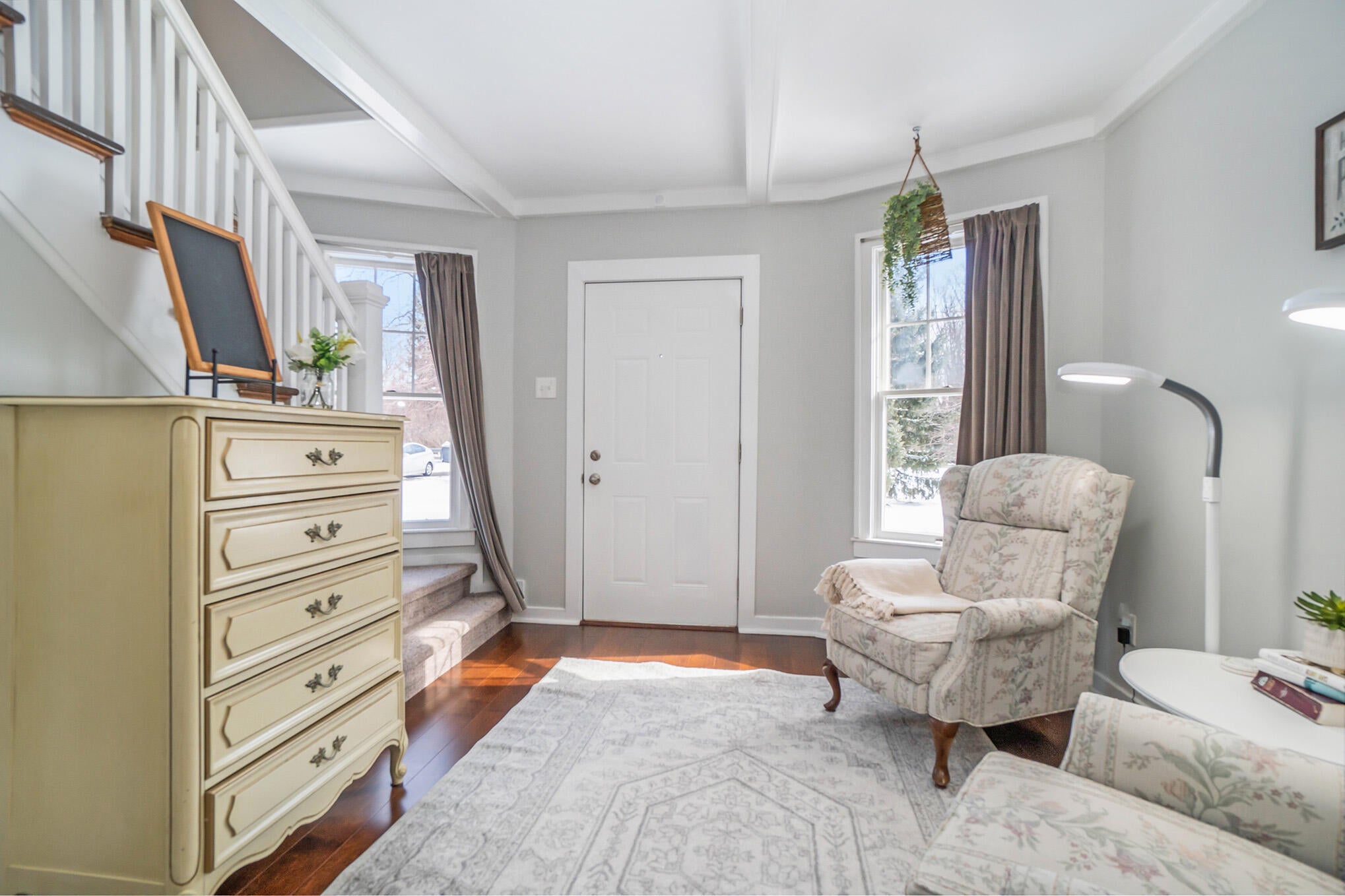 South Haven, Michigan, 49090, United States, 4 Bedrooms Bedrooms, ,3 BathroomsBathrooms,Residential,For Sale,1937505
