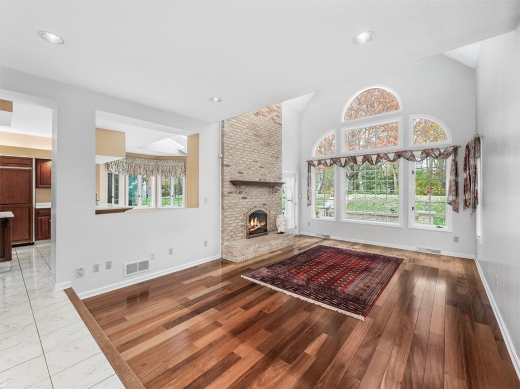 Marshall, Pennsylvania, 15090, United States, 4 Bedrooms Bedrooms, ,5 BathroomsBathrooms,Residential,For Sale,1989478