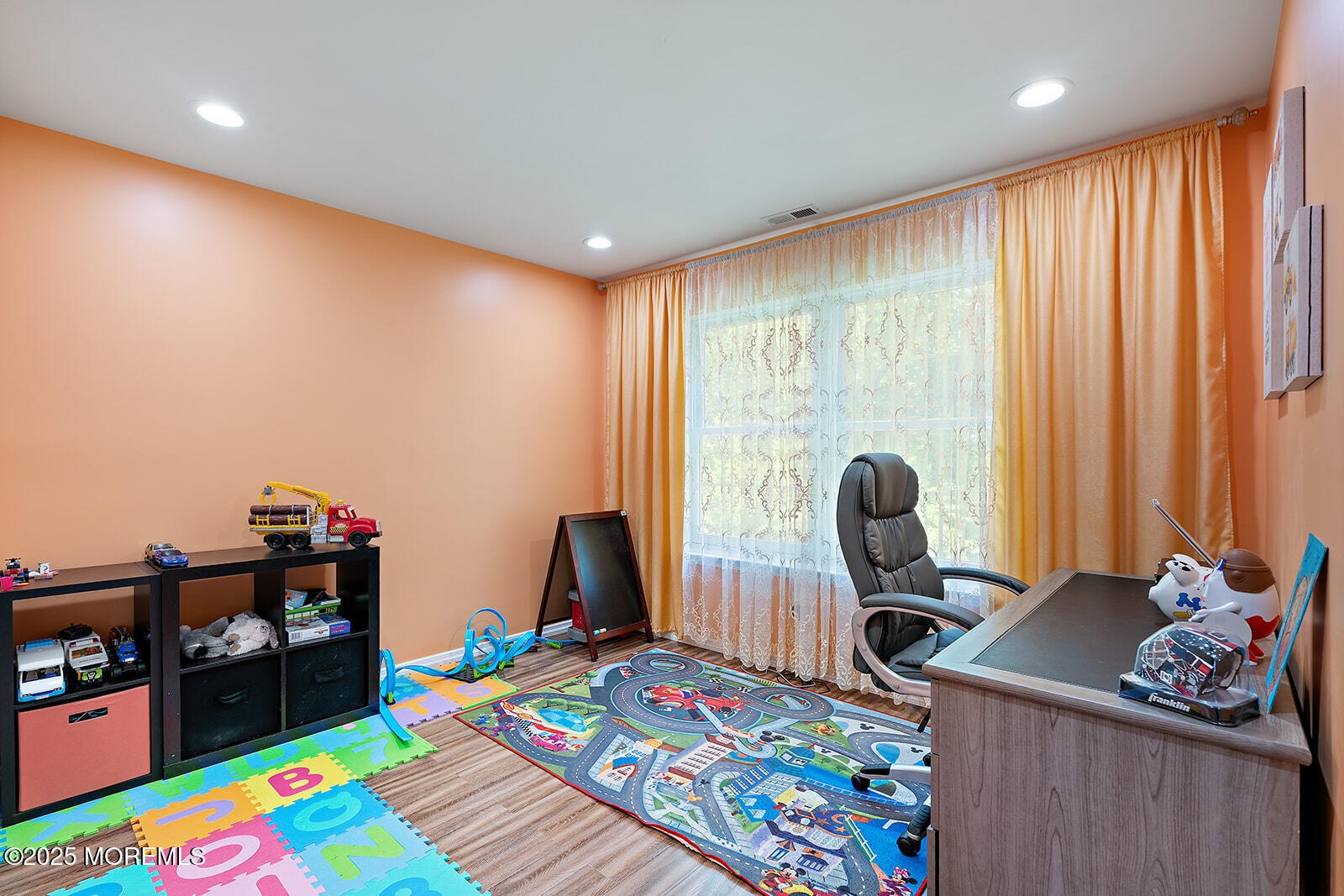 Jackson, New Jersey, 08527, United States, 4 Bedrooms Bedrooms, ,4 BathroomsBathrooms,Residential,For Sale,1975886