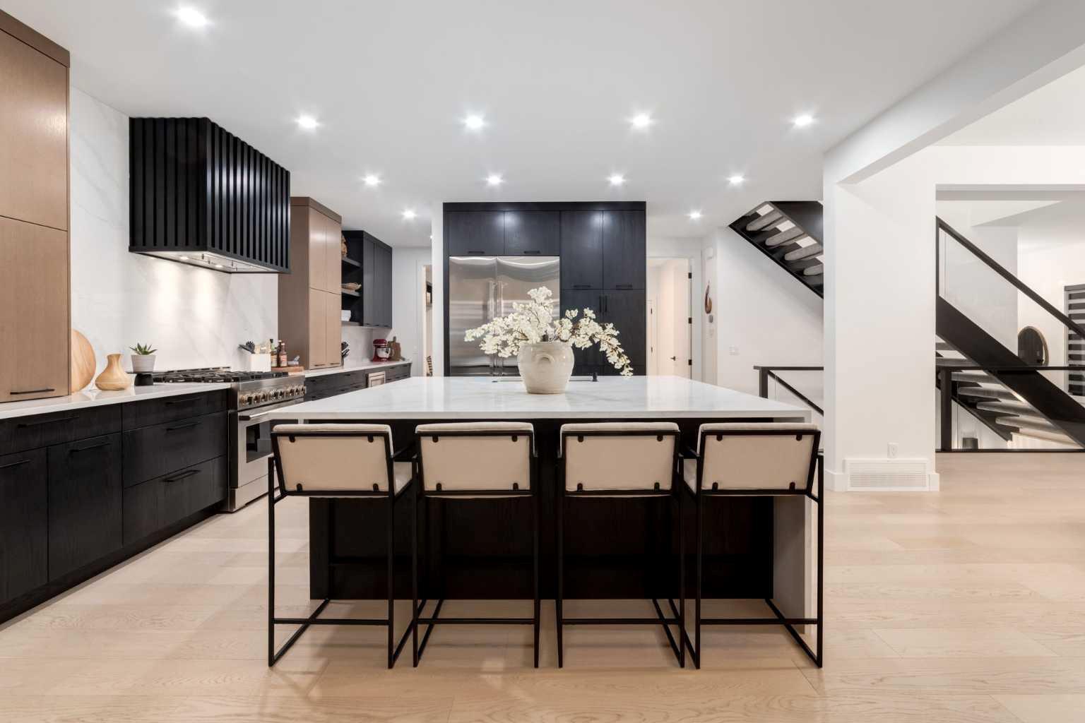 HERITAGE POINTE, Alberta, T1S 4K5, CA, 5 Bedrooms Bedrooms, ,5 BathroomsBathrooms,Residential,For Sale,1837461