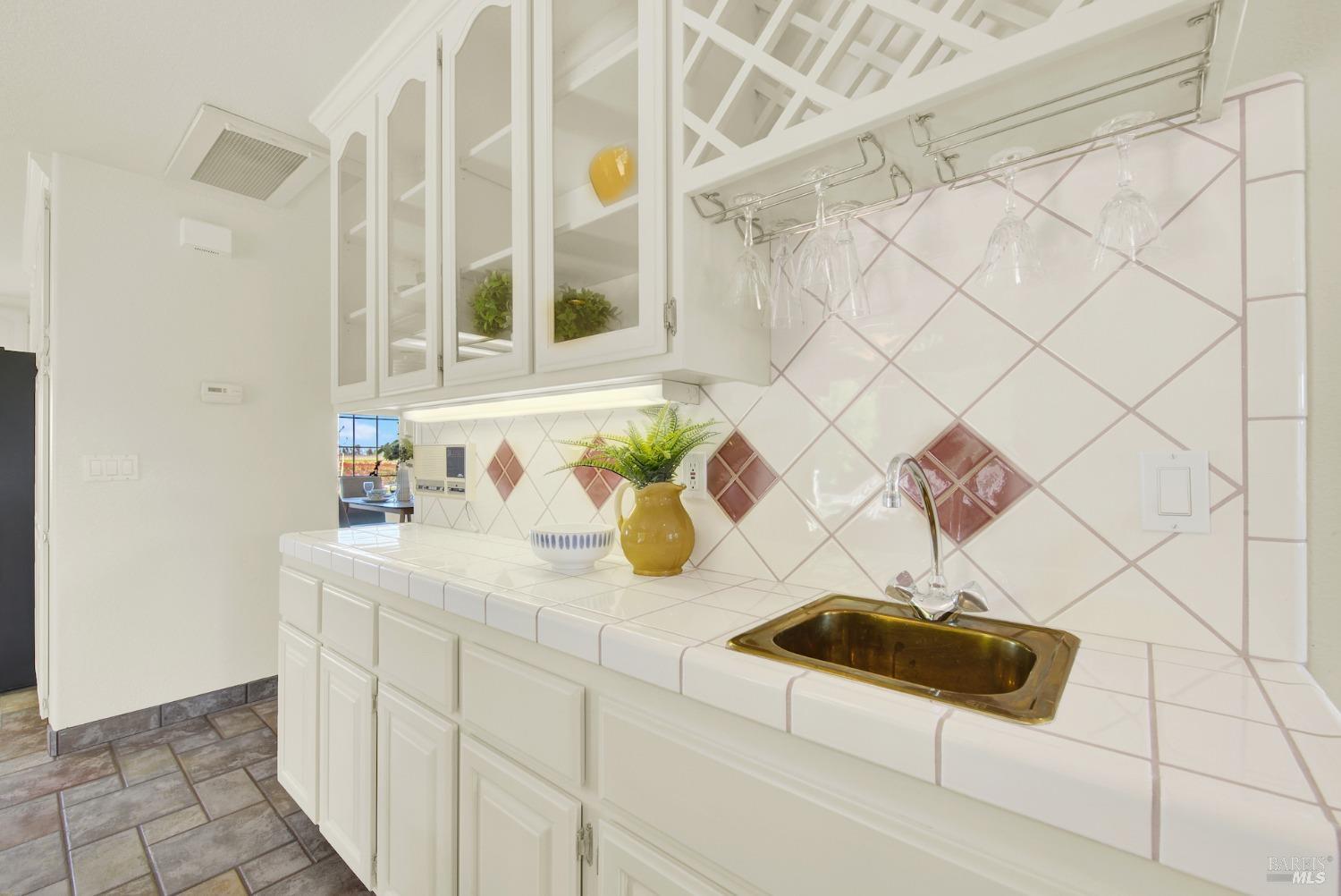 Vacaville, California, 95688, United States, 4 Bedrooms Bedrooms, ,4 BathroomsBathrooms,Residential,For Sale,1991158