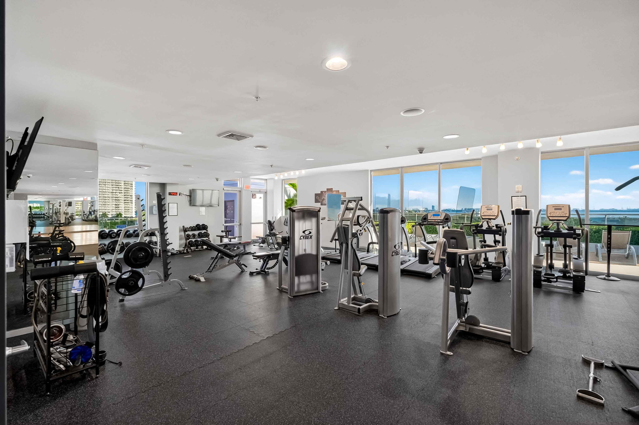  7901 S Hispanola Ave, North Bay Village, FL, 33141 - 物件實景