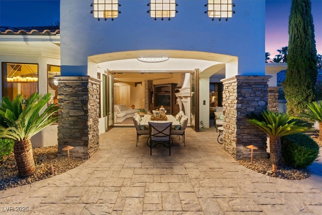 Henderson, Nevada, 89011, United States, 3 Bedrooms Bedrooms, ,4 BathroomsBathrooms,Residential,For Sale,2002027