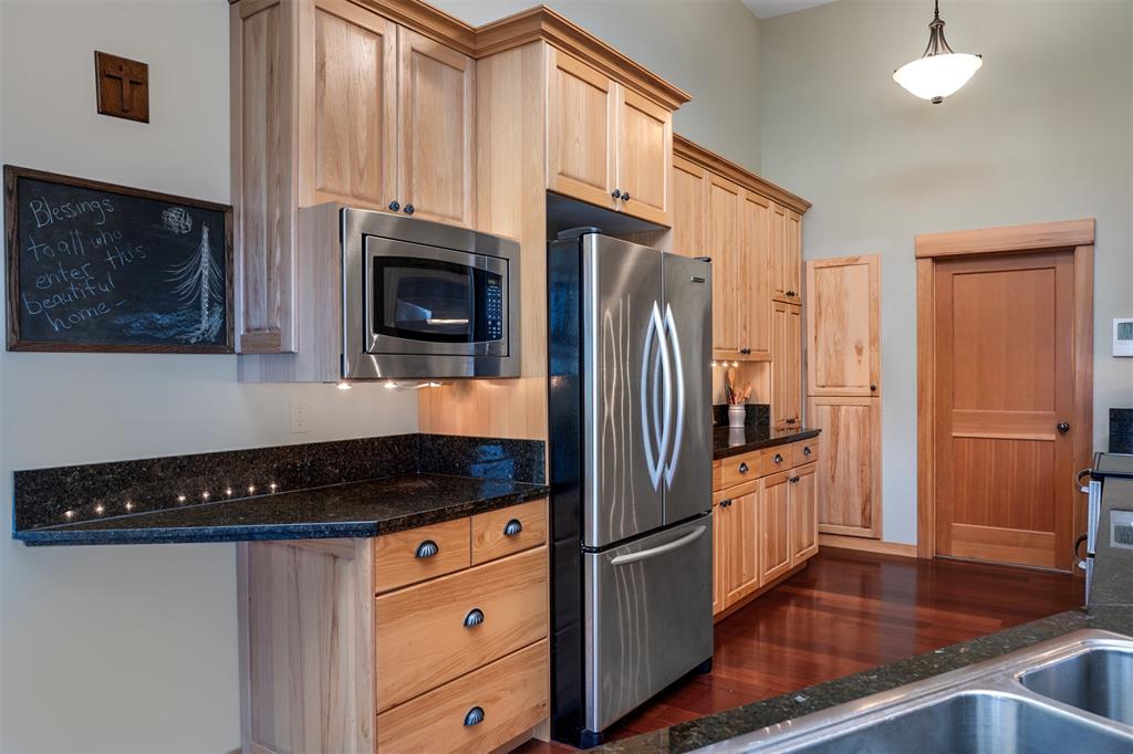 Polson, Montana, 59860, United States, 4 Bedrooms Bedrooms, ,4 BathroomsBathrooms,Residential,For Sale,1930633