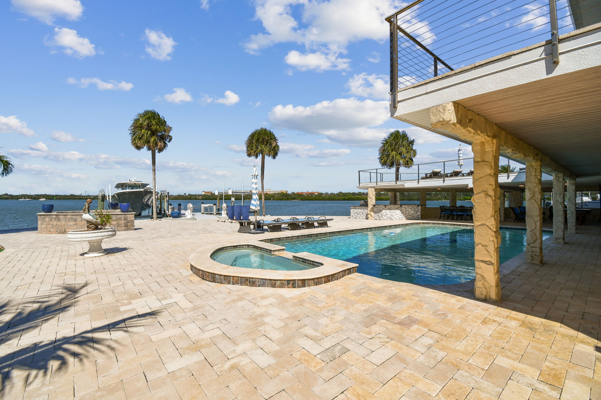 Madeira Beach, Florida, 33708, United States, 6 Bedrooms Bedrooms, ,6 BathroomsBathrooms,Residential,For Sale,1975666