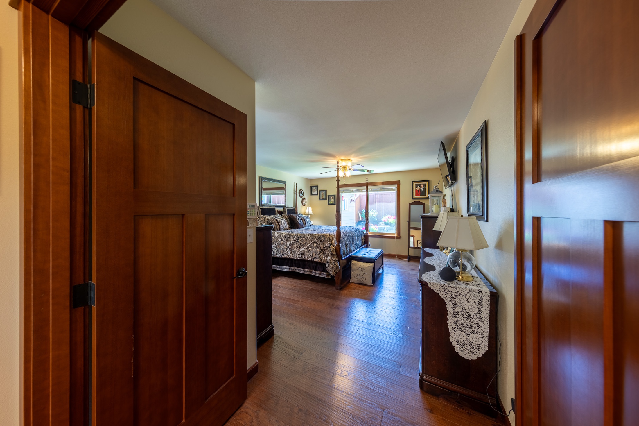  Your new beautiful Brownstone Home - 物件實景