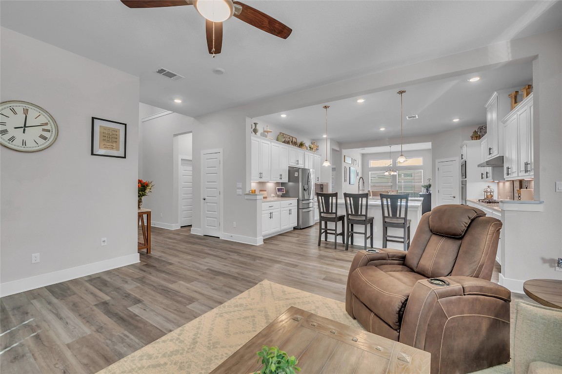 Georgetown, Texas, 78628, United States, 5 Bedrooms Bedrooms, ,5 BathroomsBathrooms,Residential,For Sale,1969205