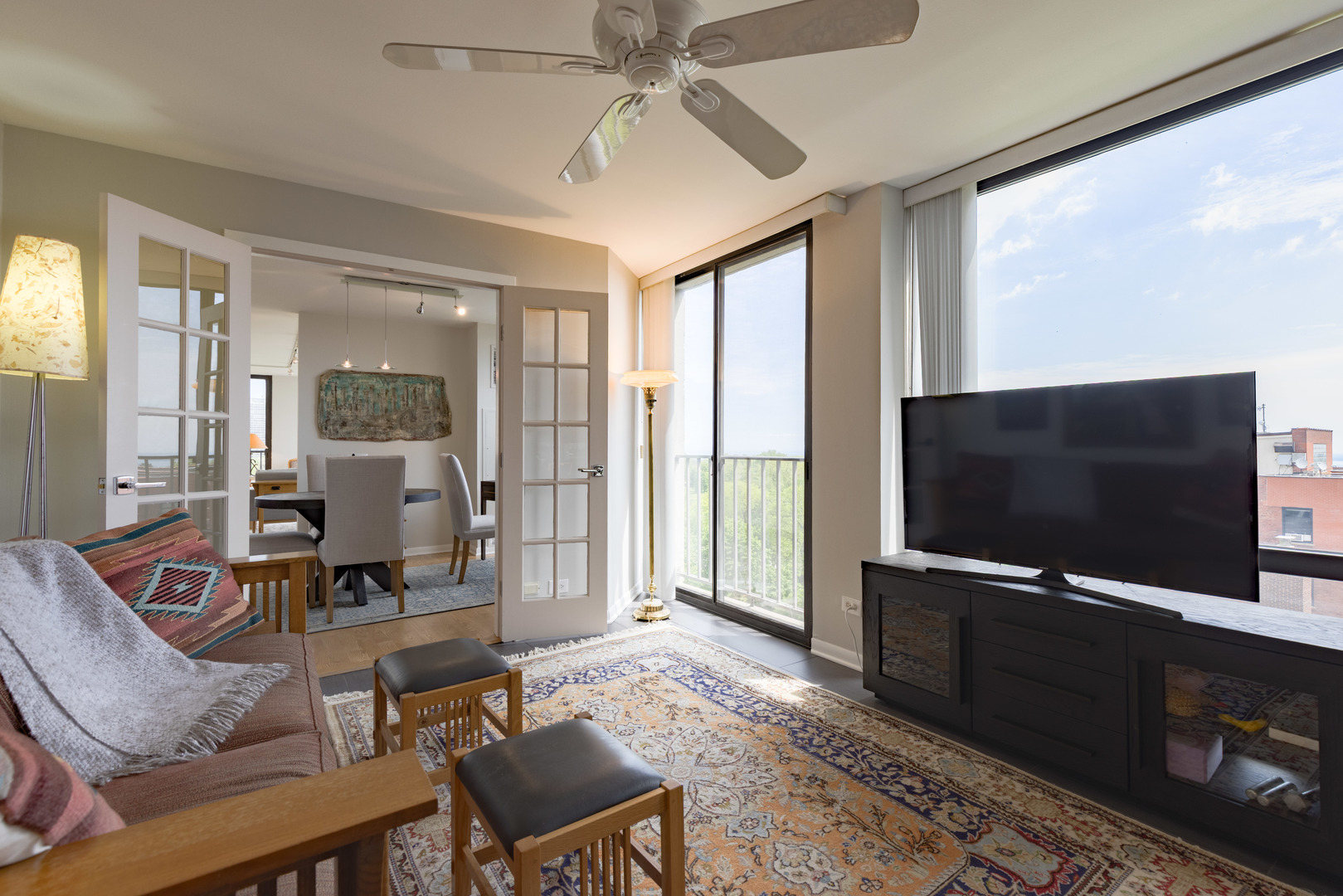 Chicago, Illinois, 60614, United States, 2 Bedrooms Bedrooms, ,3 BathroomsBathrooms,Residential,For Sale,1901685