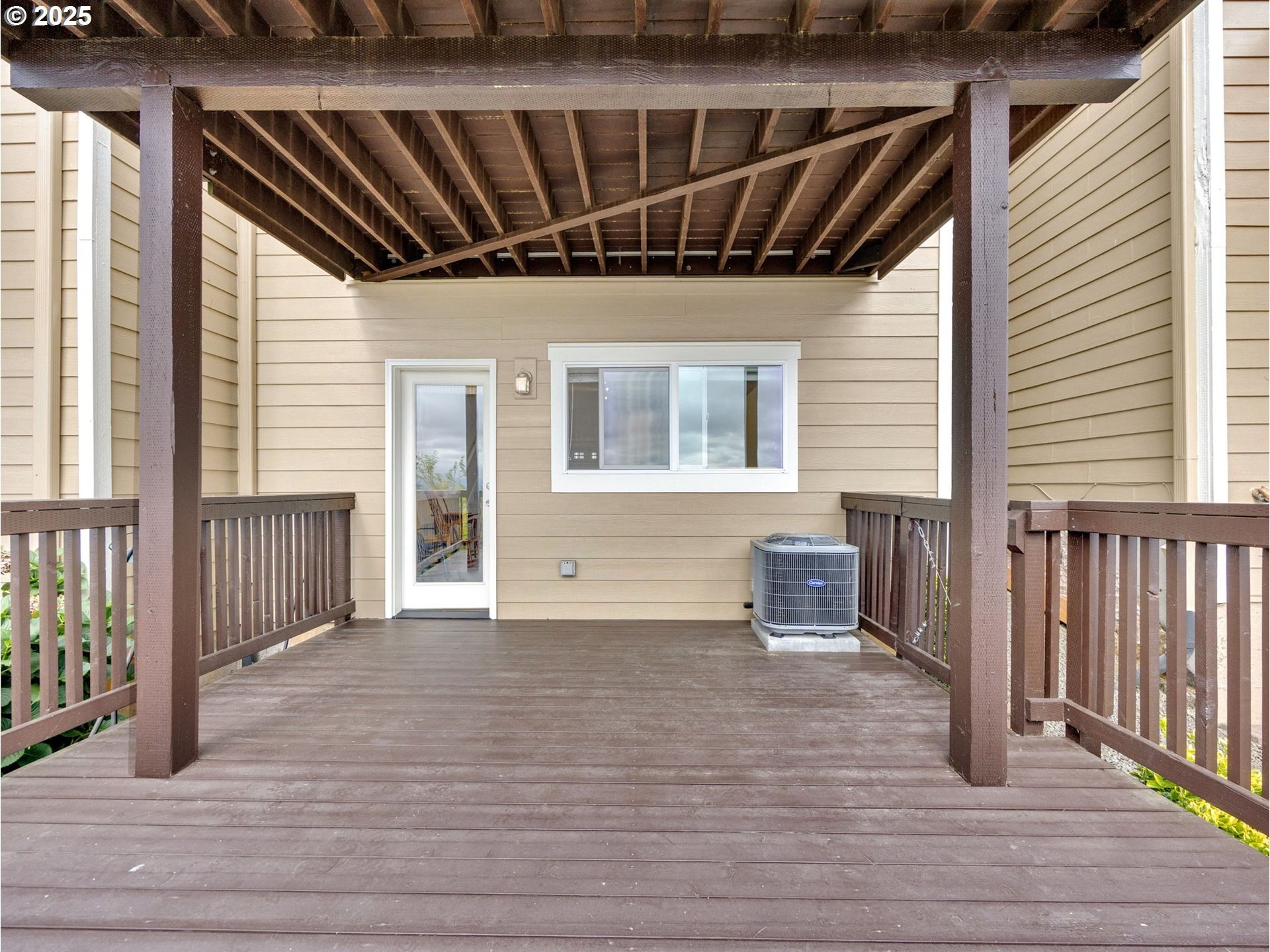 West Linn, Oregon, 97068, United States, 3 Bedrooms Bedrooms, ,3 BathroomsBathrooms,Residential,For Sale,1950039