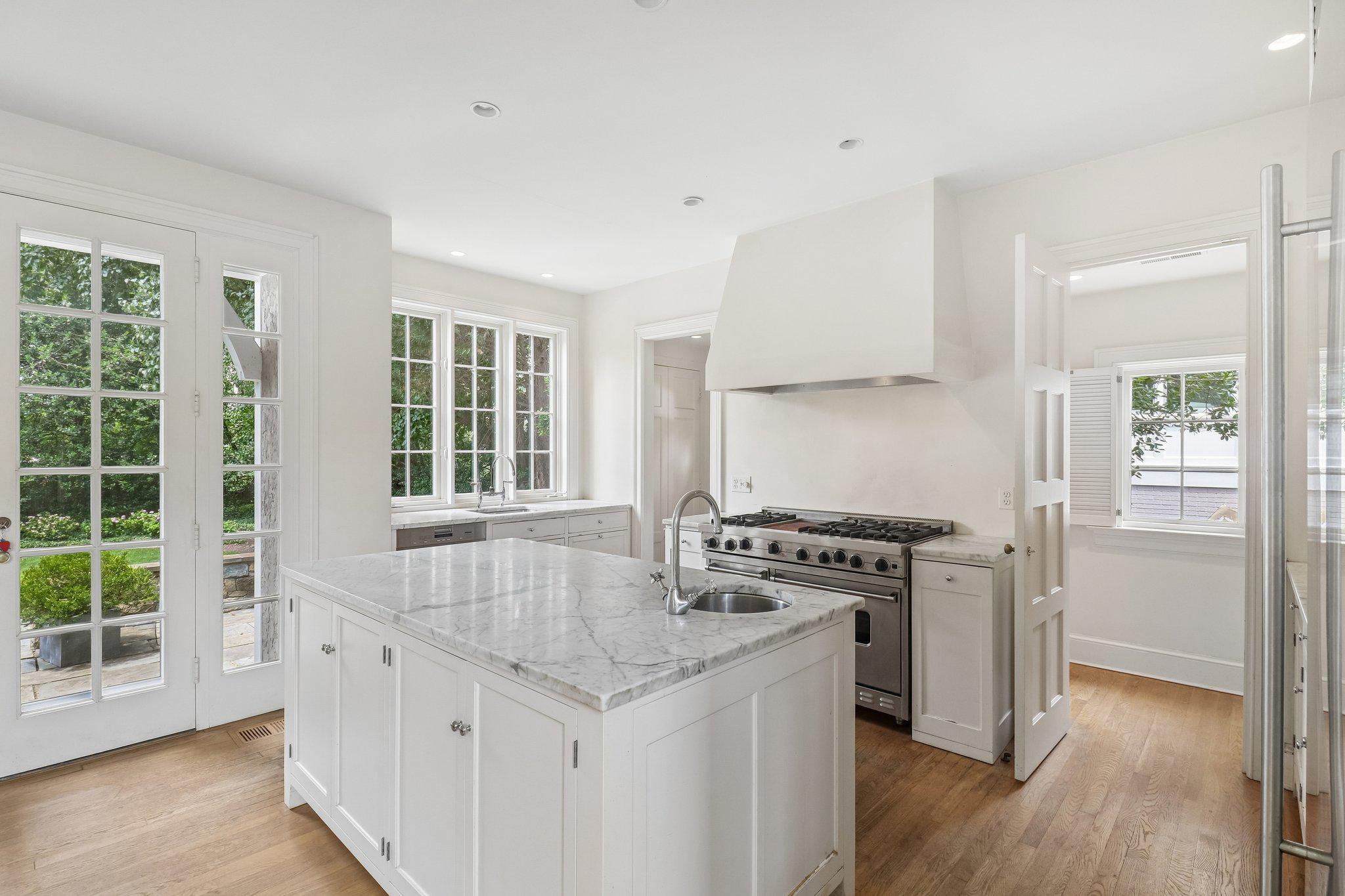  2920 44th Place NW, Washington, DC, 20016 - 物件實景