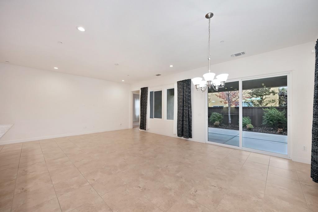 Sacramento, California, 95834, United States, 2 Bedrooms Bedrooms, ,2 BathroomsBathrooms,Residential,For Sale,1999739