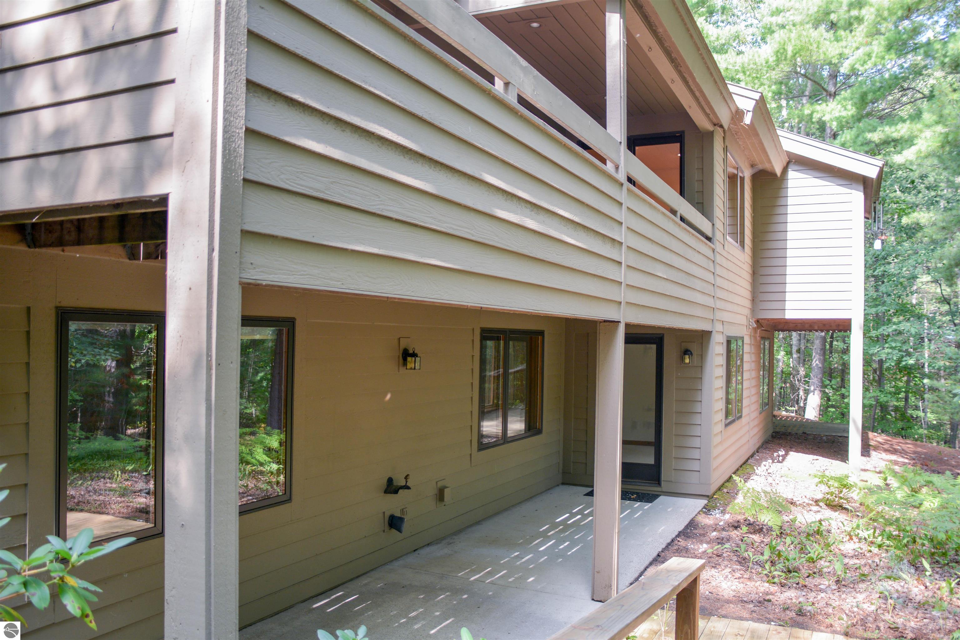 Traverse City, Michigan, 49686, United States, 3 Bedrooms Bedrooms, ,3 BathroomsBathrooms,Residential,For Sale,1942277