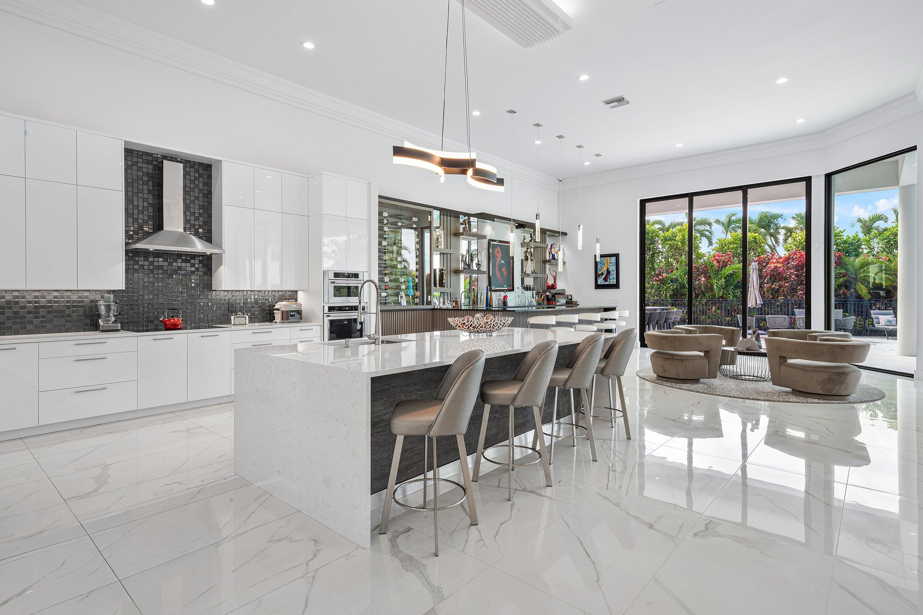 Boca Raton, Florida, 33487, United States, 5 Bedrooms Bedrooms, ,5 BathroomsBathrooms,Residential,For Sale,1995624