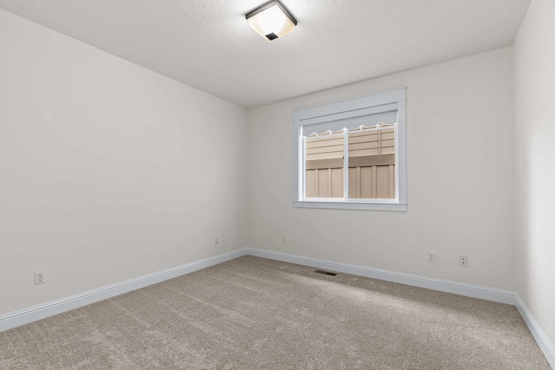  4310 Vista Pointe Drive Medford, OR 97504 - 物件實景