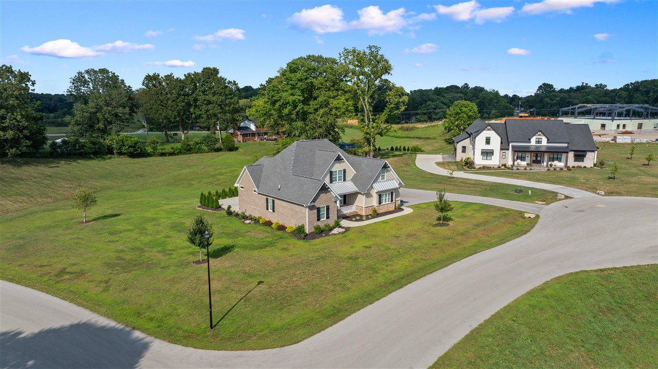 Bowling Green, Kentucky, 42103, United States, 5 Bedrooms Bedrooms, ,3 BathroomsBathrooms,Residential,For Sale,1752751