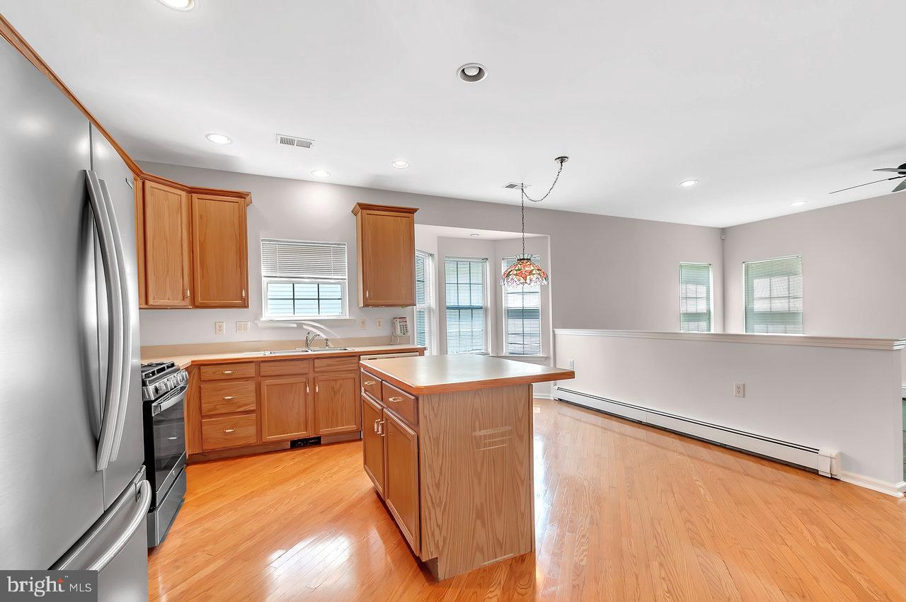 West Windsor, New Jersey, 08550, United States, 2 Bedrooms Bedrooms, ,2 BathroomsBathrooms,Residential,For Sale,1906762