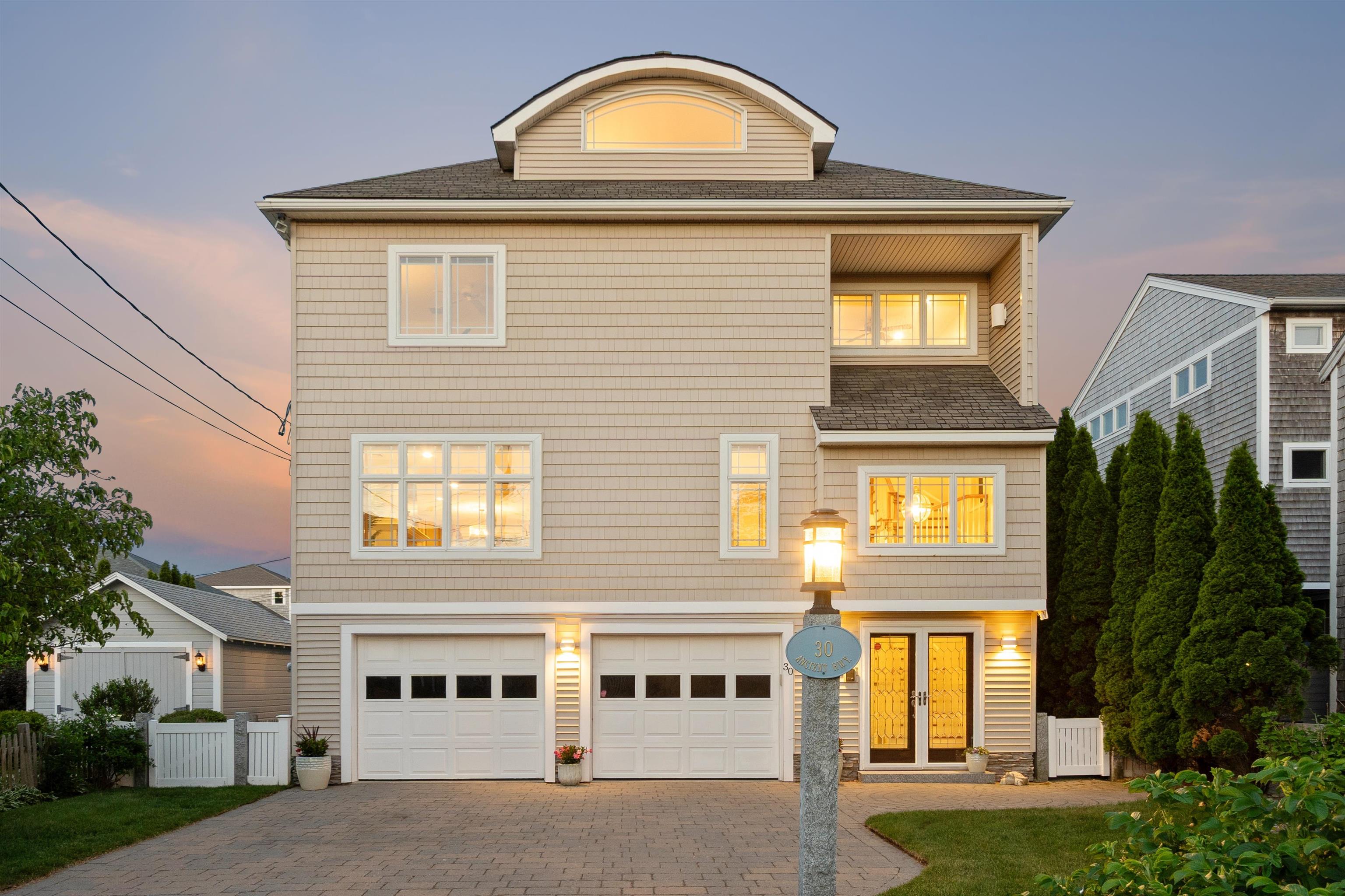 Hampton, New Hampshire, 03842, United States, 3 Bedrooms Bedrooms, ,1 BathroomBathrooms,Residential,For Sale,1846581