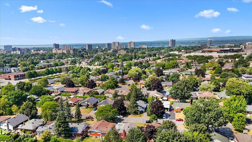 Ottawa, Ontario, K2A 1N7, CA, 3 Bedrooms Bedrooms, ,2 BathroomsBathrooms,Residential,For Sale,1924987