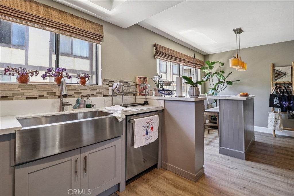 Los Angeles, California, 90041, United States, 3 Bedrooms Bedrooms, ,3 BathroomsBathrooms,Residential,For Sale,1882423
