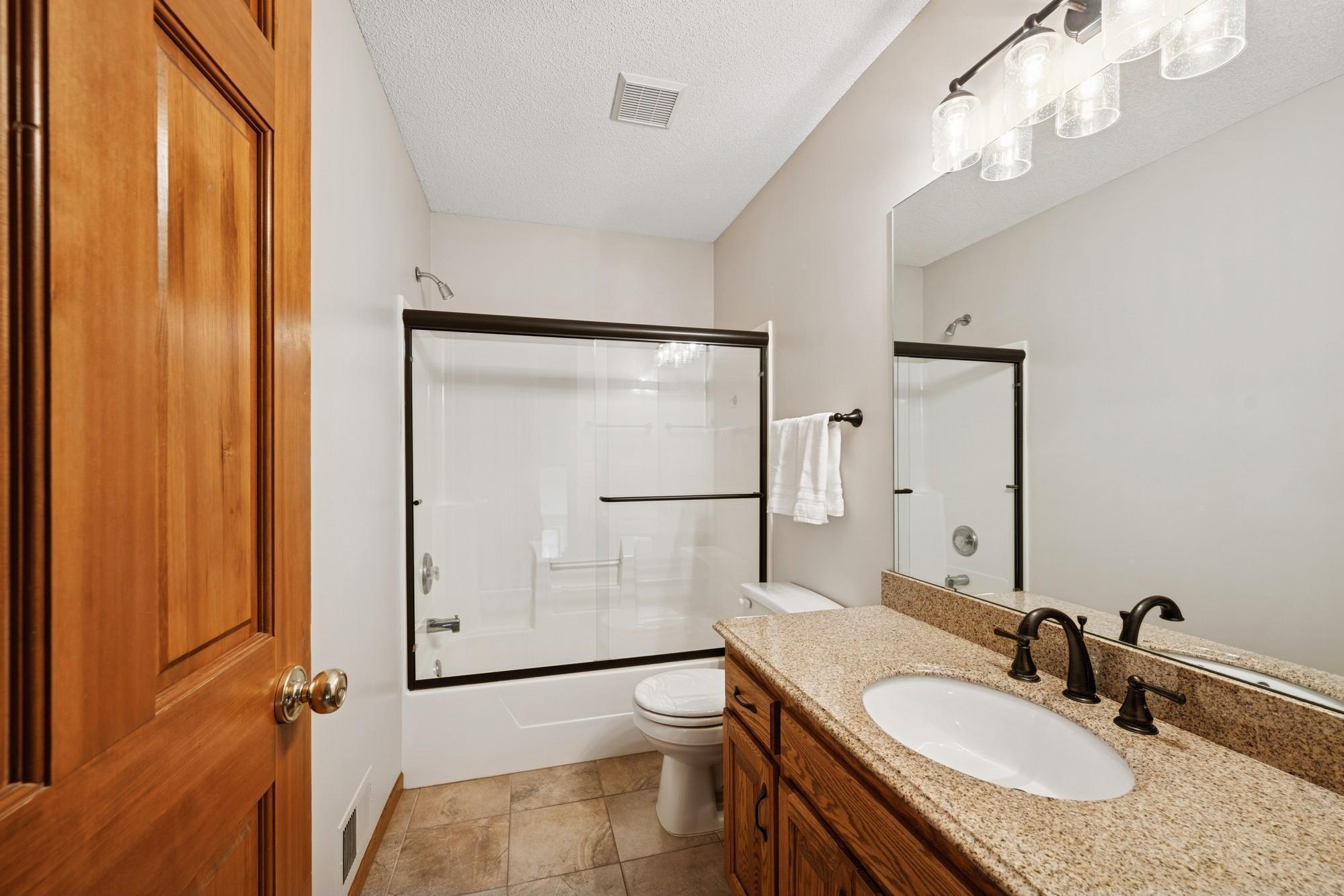 Lakeville, Minnesota, 55044, United States, 5 Bedrooms Bedrooms, ,4 BathroomsBathrooms,Residential,For Sale,1901941
