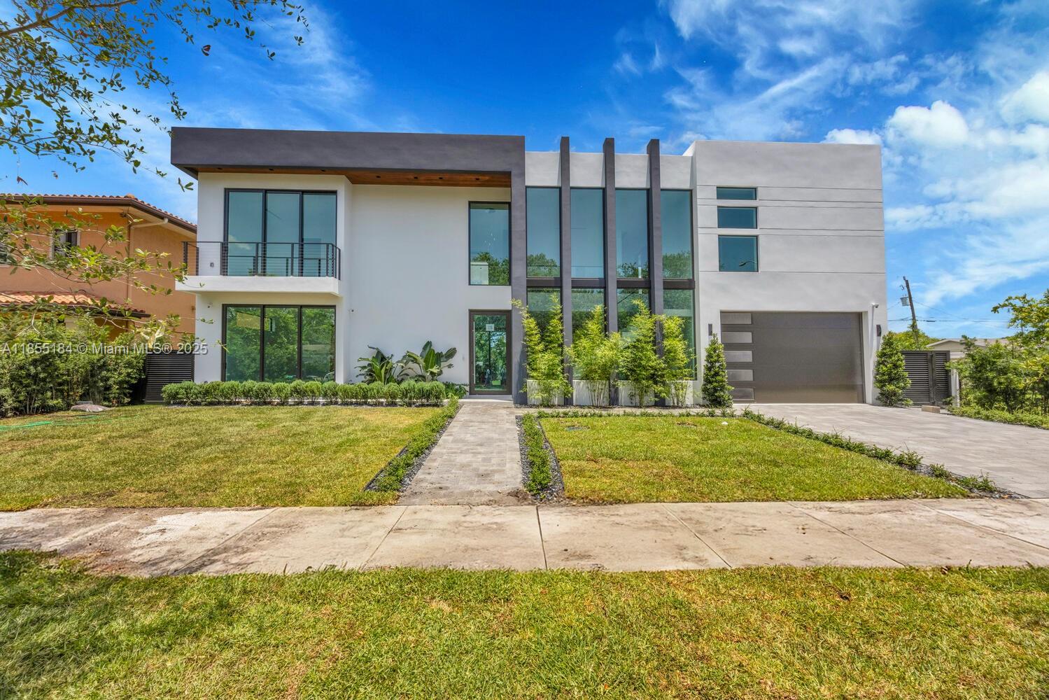 Miami, Florida, 33134, United States, 5 Bedrooms Bedrooms, ,6 BathroomsBathrooms,Residential,For Sale,1934506