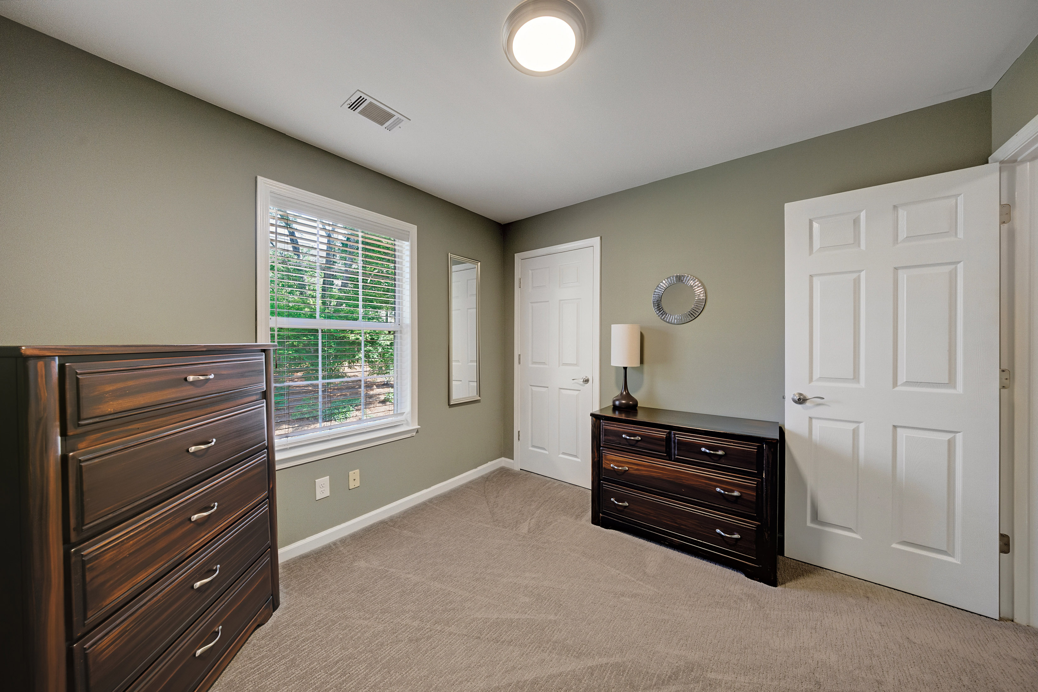  Beautifully Maintained Residence in Sought-After Berkshire - 物件實景