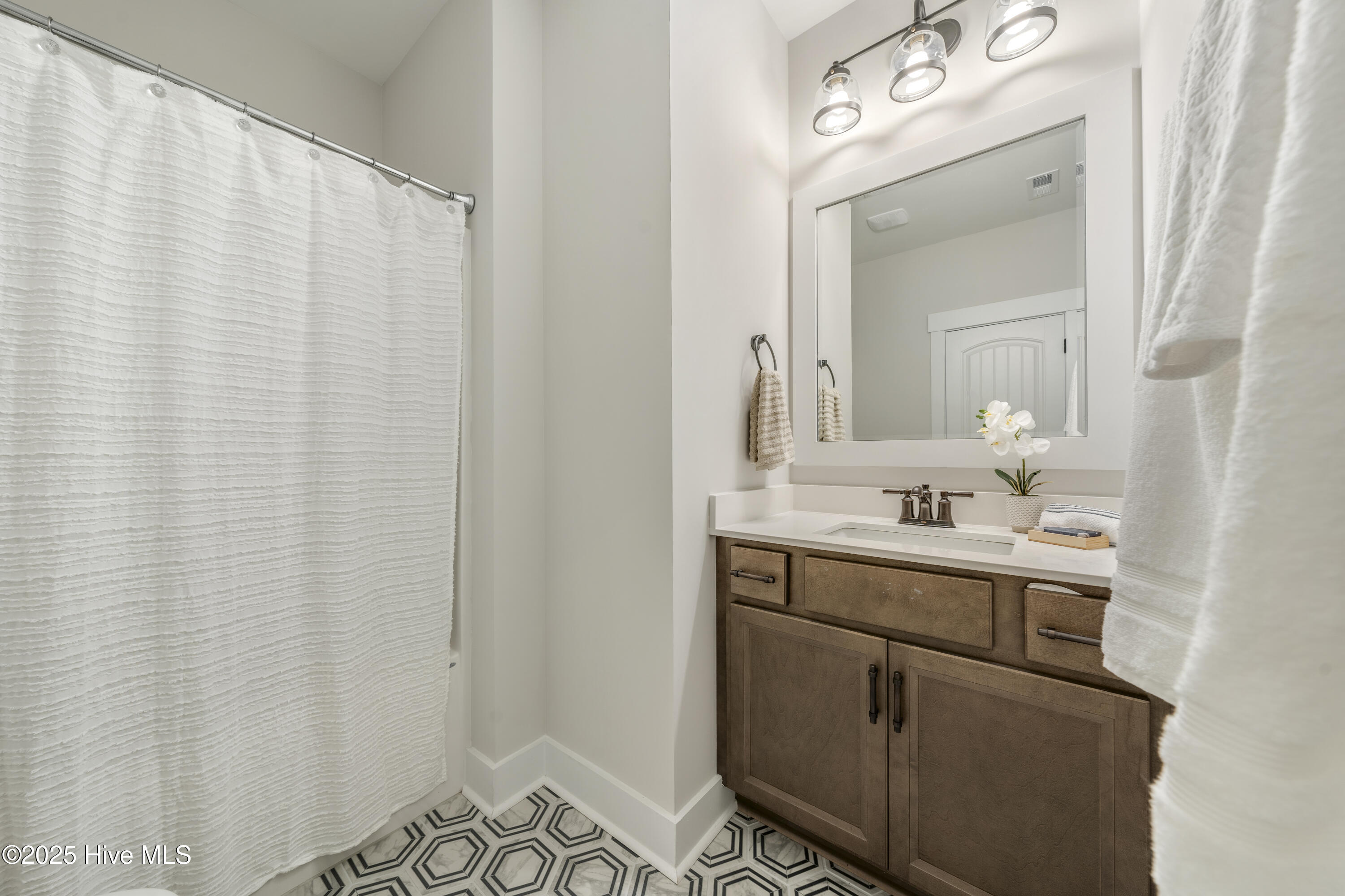 Leland, North Carolina, 28451, United States, 4 Bedrooms Bedrooms, ,3 BathroomsBathrooms,Residential,For Sale,1968971