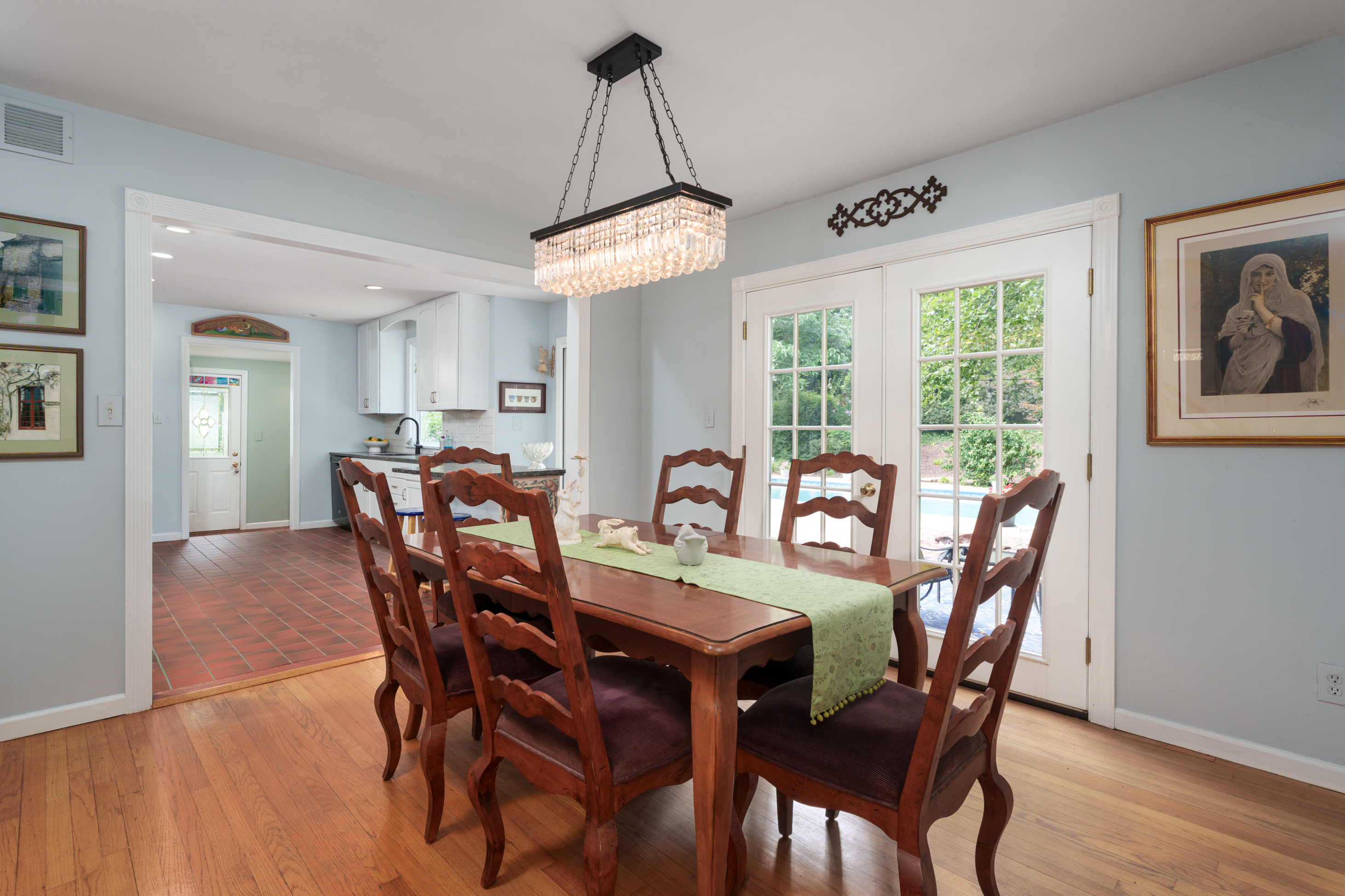  Classic Colonial Charm with a Fresh, Modern Perspective - 物件實景