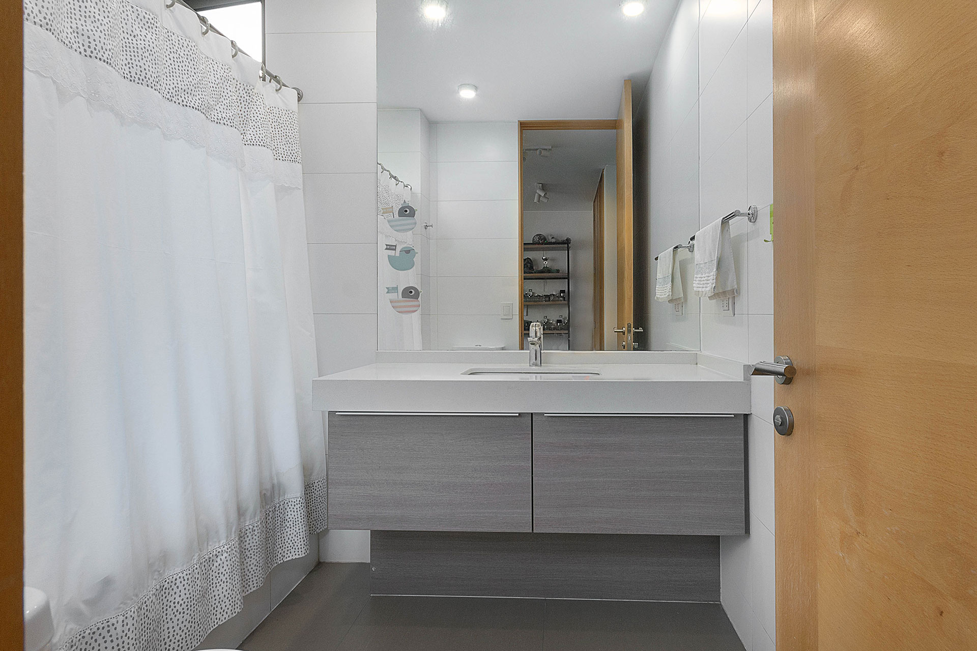  4-Bedroom Apartment Plus Staff Quarters for Sale in Los Trapenses - 物件實景