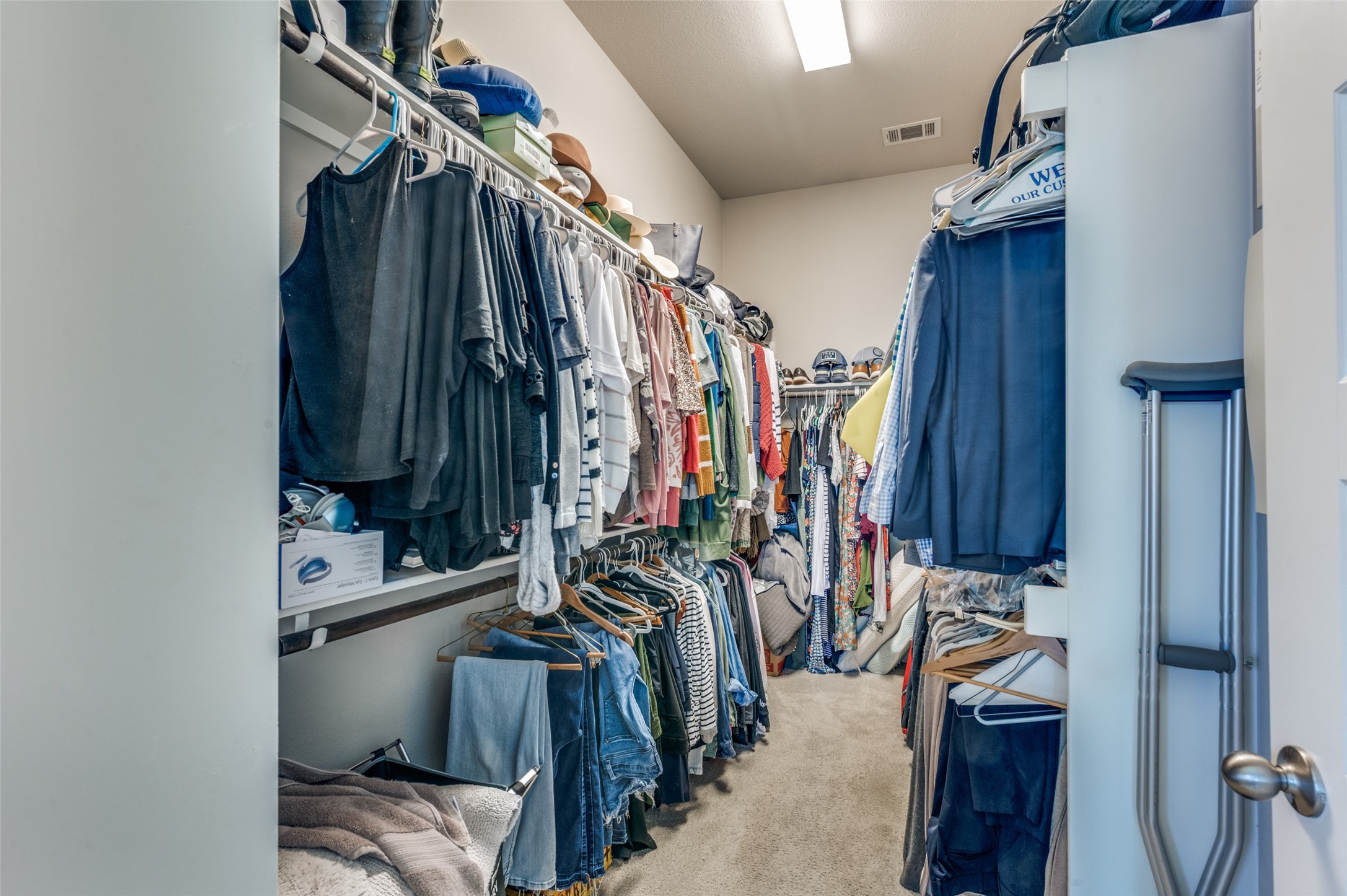 Arlington, Texas, 76005, United States, 4 Bedrooms Bedrooms, ,4 BathroomsBathrooms,Residential,For Sale,1857348