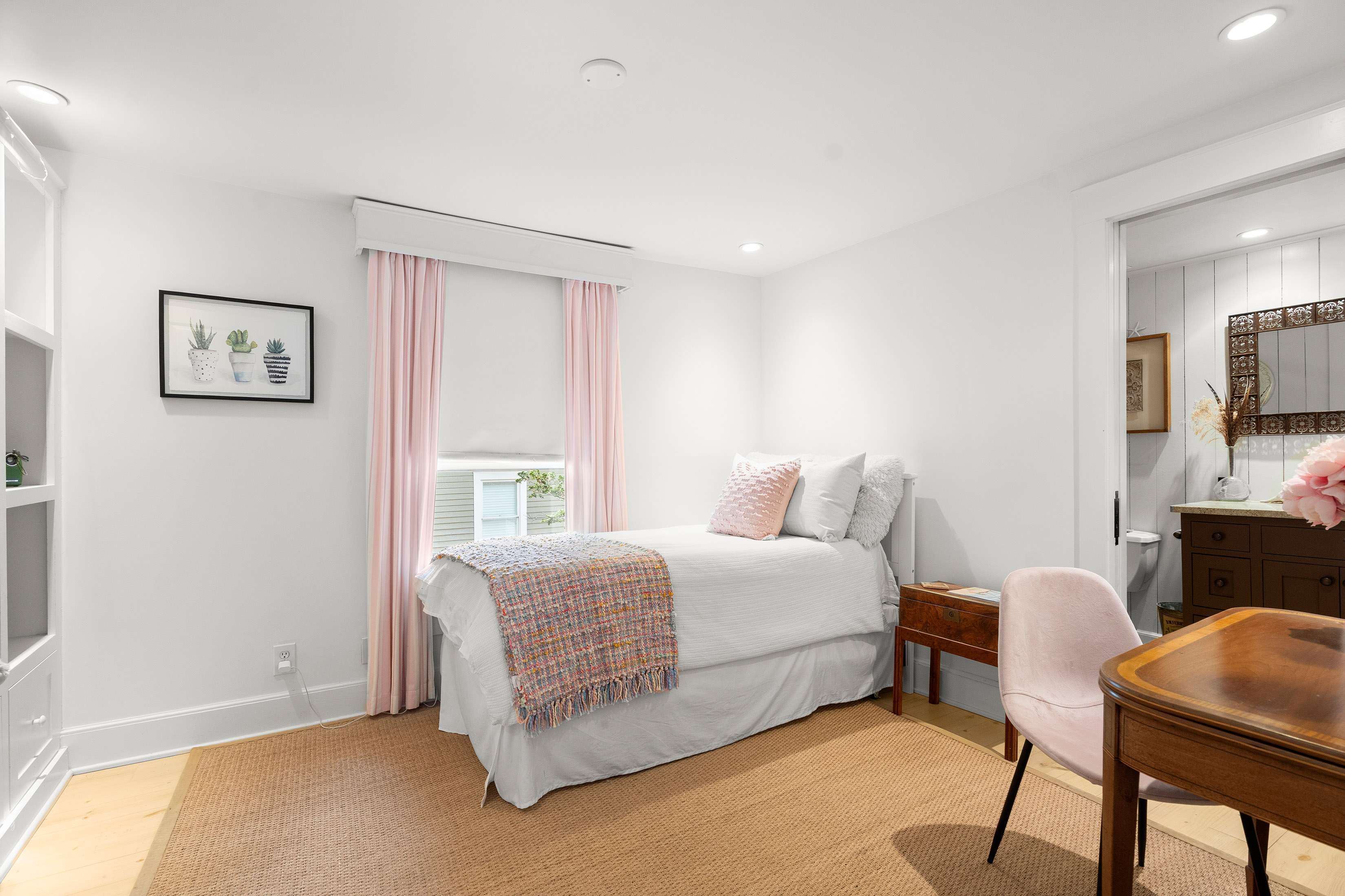  Charming Renovated 1935 Cottage in the Sought-After Underwood Hills Neighborhood - 物件實景