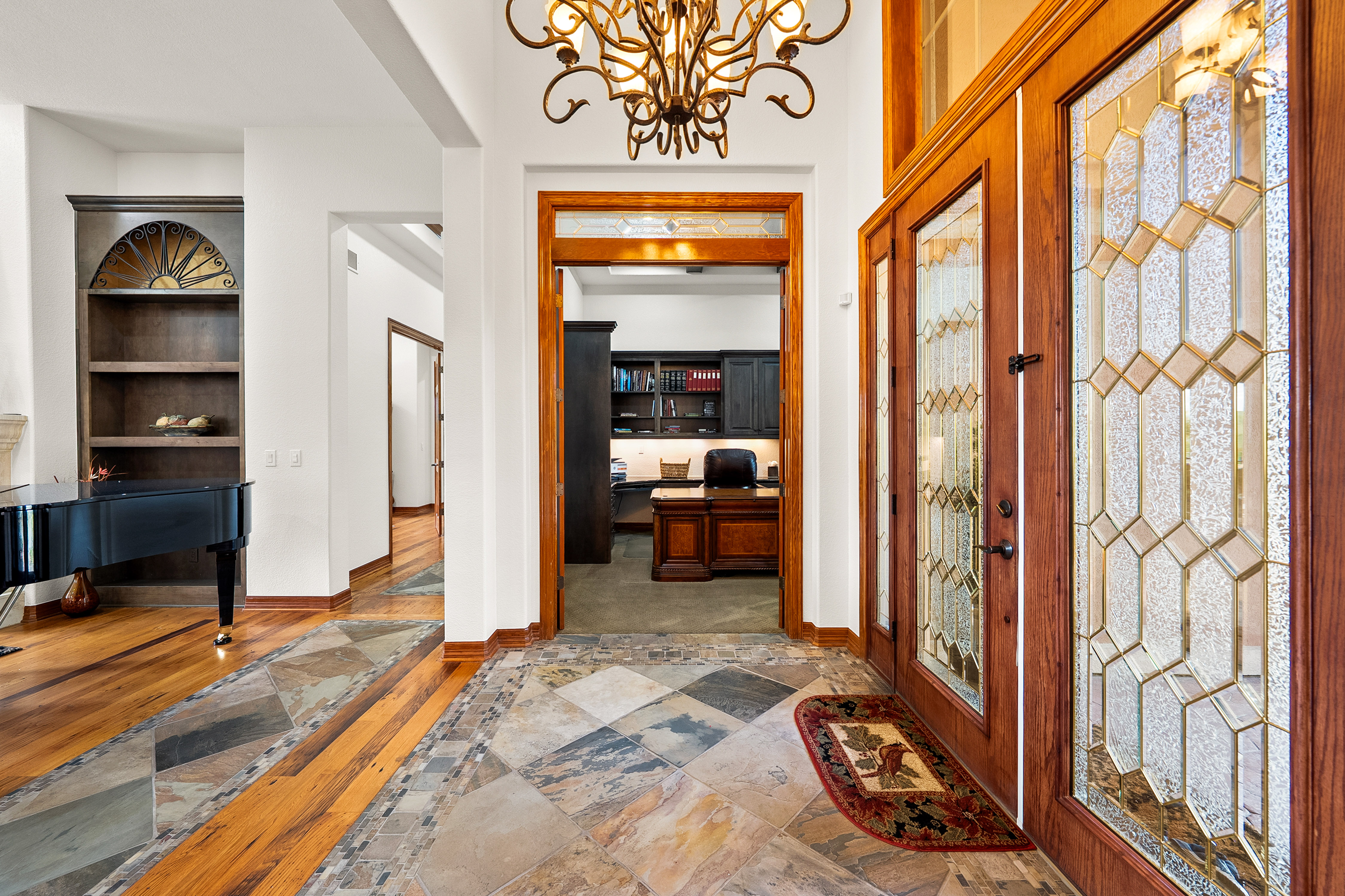 Exceptional ranch-style home in the prestigious gated golf course community - 物件實景