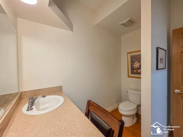 MONROE, Michigan, 48161, United States, 2 Bedrooms Bedrooms, ,3 BathroomsBathrooms,Residential,For Sale,1892814
