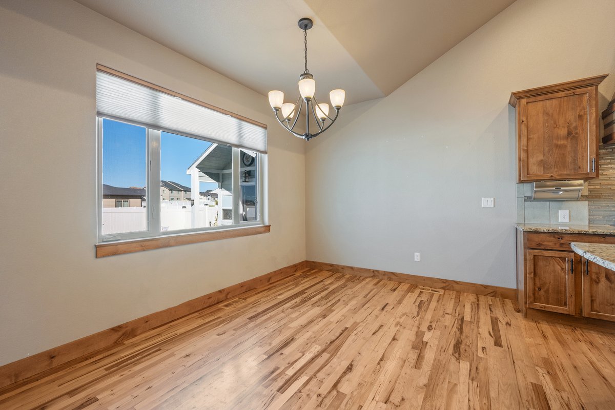 Cheyenne, Wyoming, 82001, United States, 5 Bedrooms Bedrooms, ,3 BathroomsBathrooms,Residential,For Sale,1994195