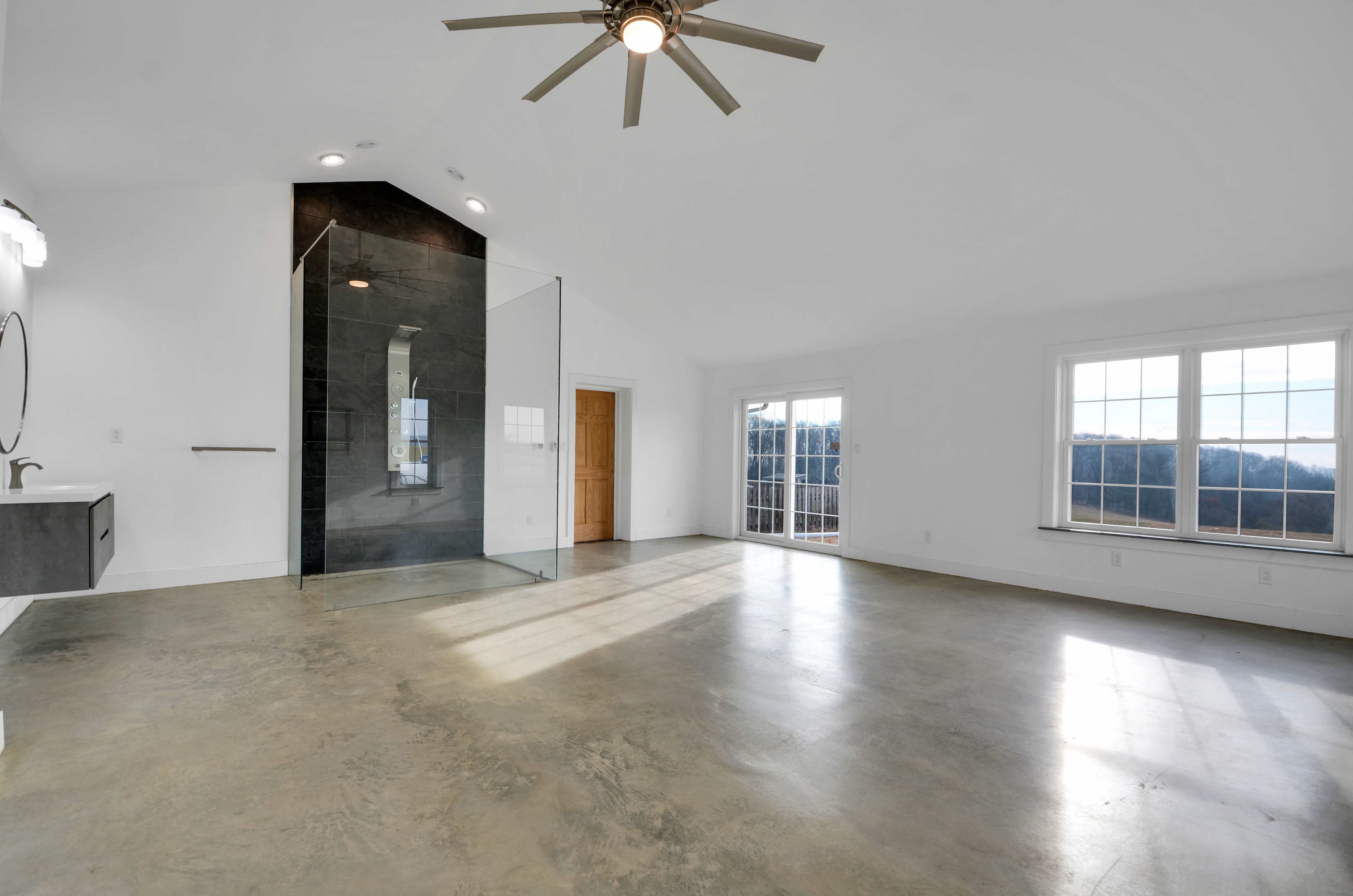 Reading, Pennsylvania, 19606, United States, 4 Bedrooms Bedrooms, ,3 BathroomsBathrooms,Residential,For Sale,1979384