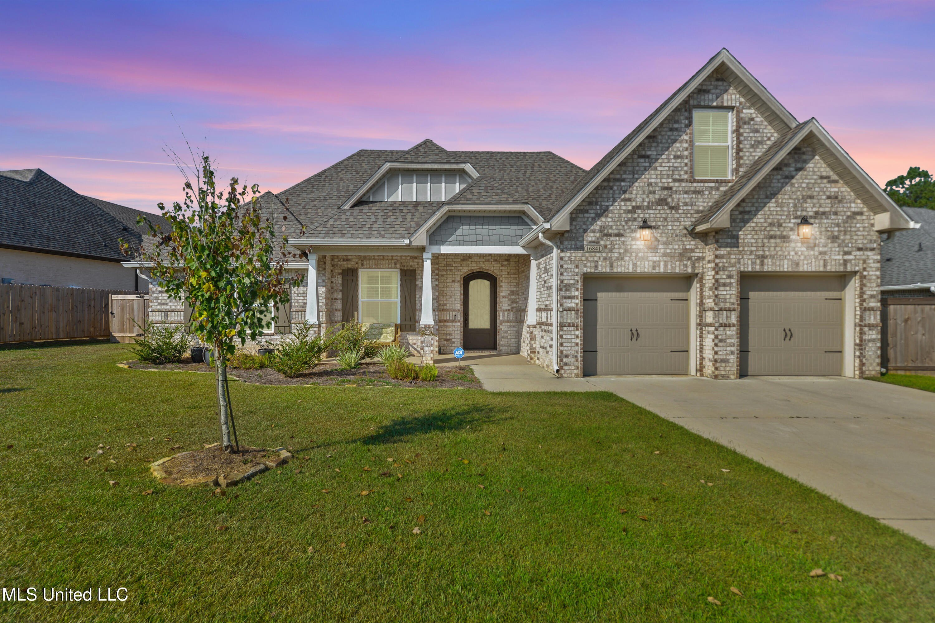 Gulfport, Mississippi, 39503, United States, 5 Bedrooms Bedrooms, ,3 BathroomsBathrooms,Residential,For Sale,1979883