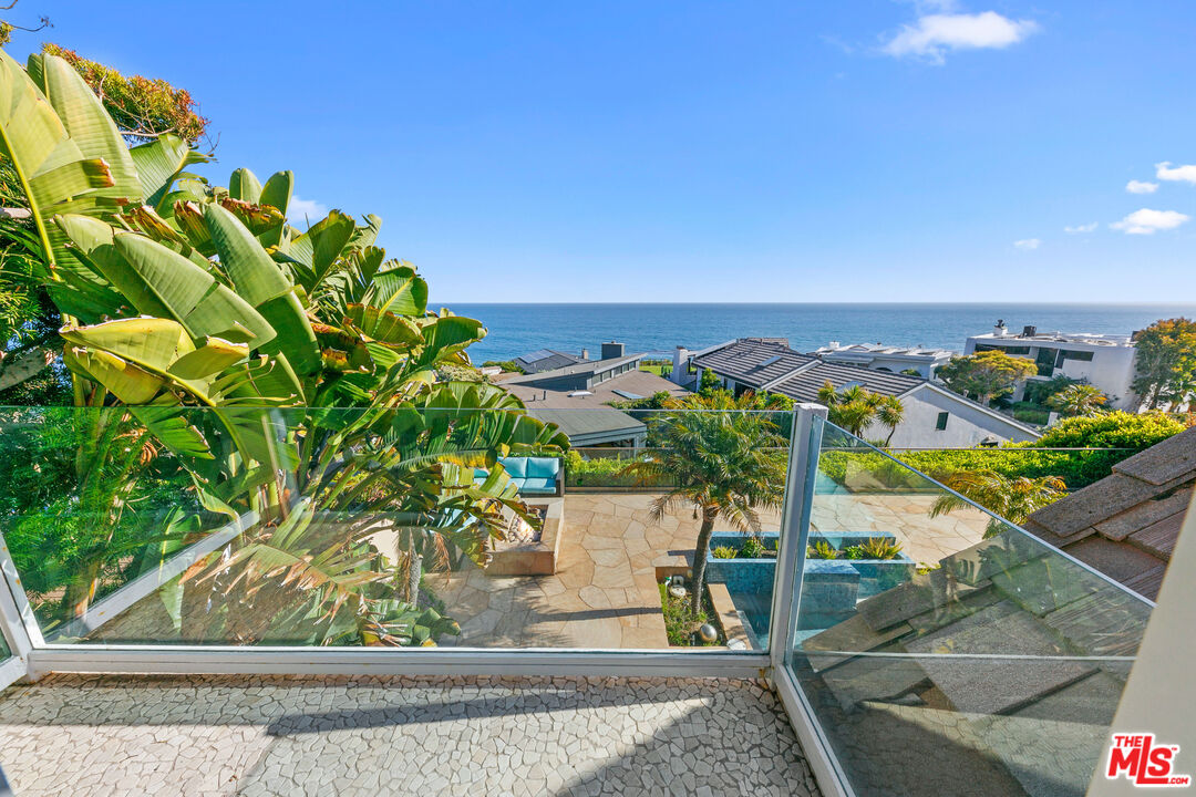 Malibu, California, 90265, United States, 3 Bedrooms Bedrooms, ,4 BathroomsBathrooms,Residential,For Sale,1807694