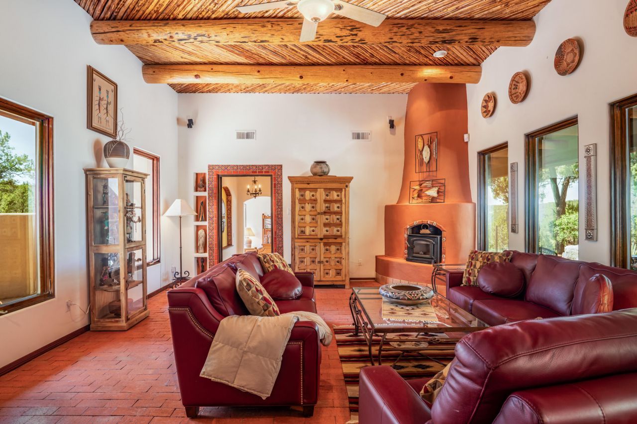 Tijeras, New Mexico, 87059, United States, 4 Bedrooms Bedrooms, ,2 BathroomsBathrooms,Residential,For Sale,1940446