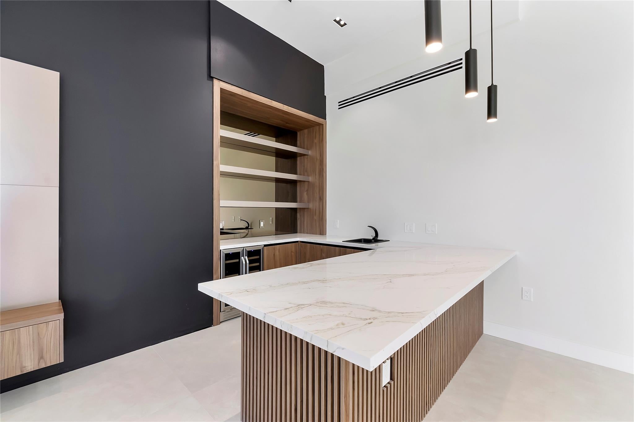 Plantation, Florida, 33323, United States, 6 Bedrooms Bedrooms, ,8 BathroomsBathrooms,Residential,For Sale,1984384