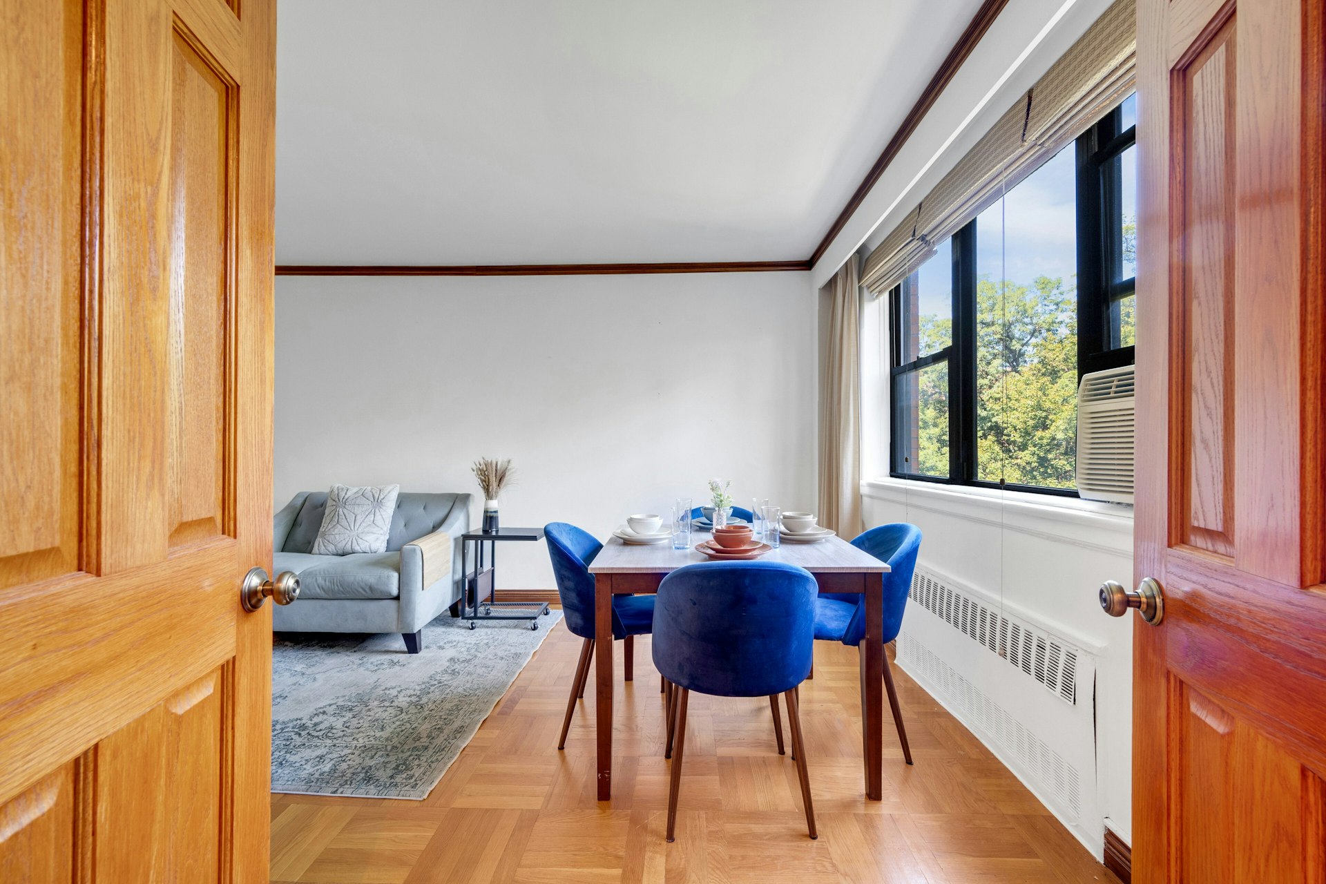  735 Kappock Street - 物件實景