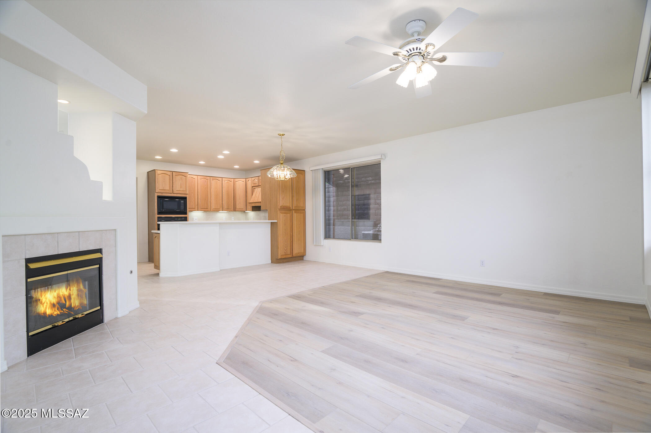 Tucson, Arizona, 85749, United States, 3 Bedrooms Bedrooms, ,3 BathroomsBathrooms,Residential,For Sale,1794562