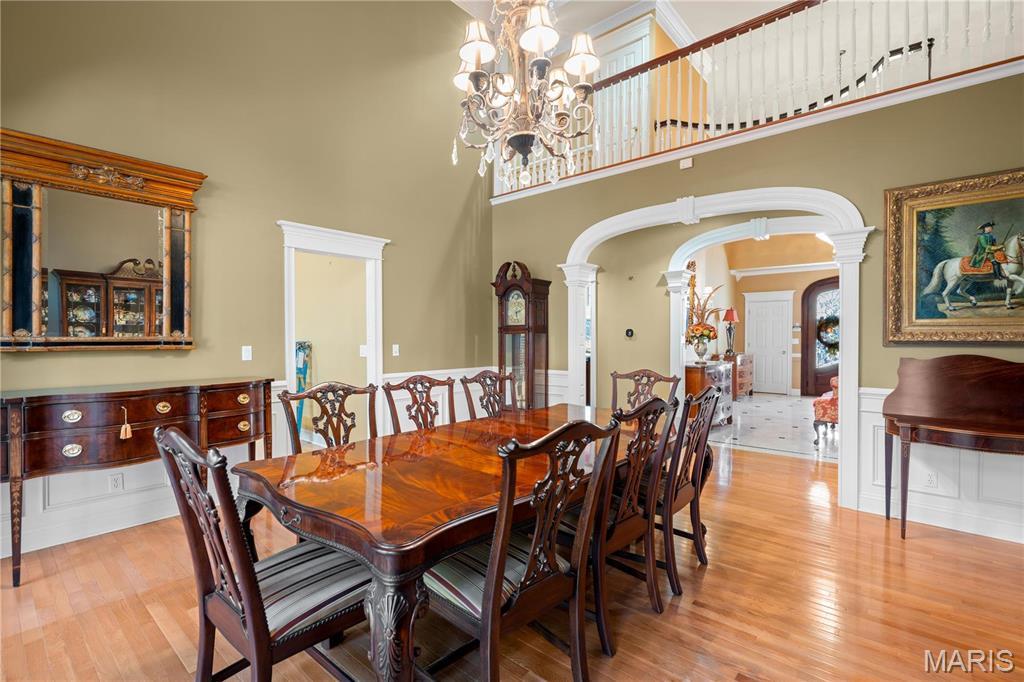 Charleston, Missouri, 63834, United States, 5 Bedrooms Bedrooms, ,4 BathroomsBathrooms,Residential,For Sale,1938215