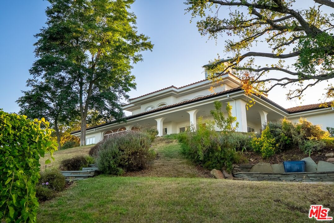 Topanga, California, 90290, United States, 4 Bedrooms Bedrooms, ,4 BathroomsBathrooms,Residential,For Sale,1902057